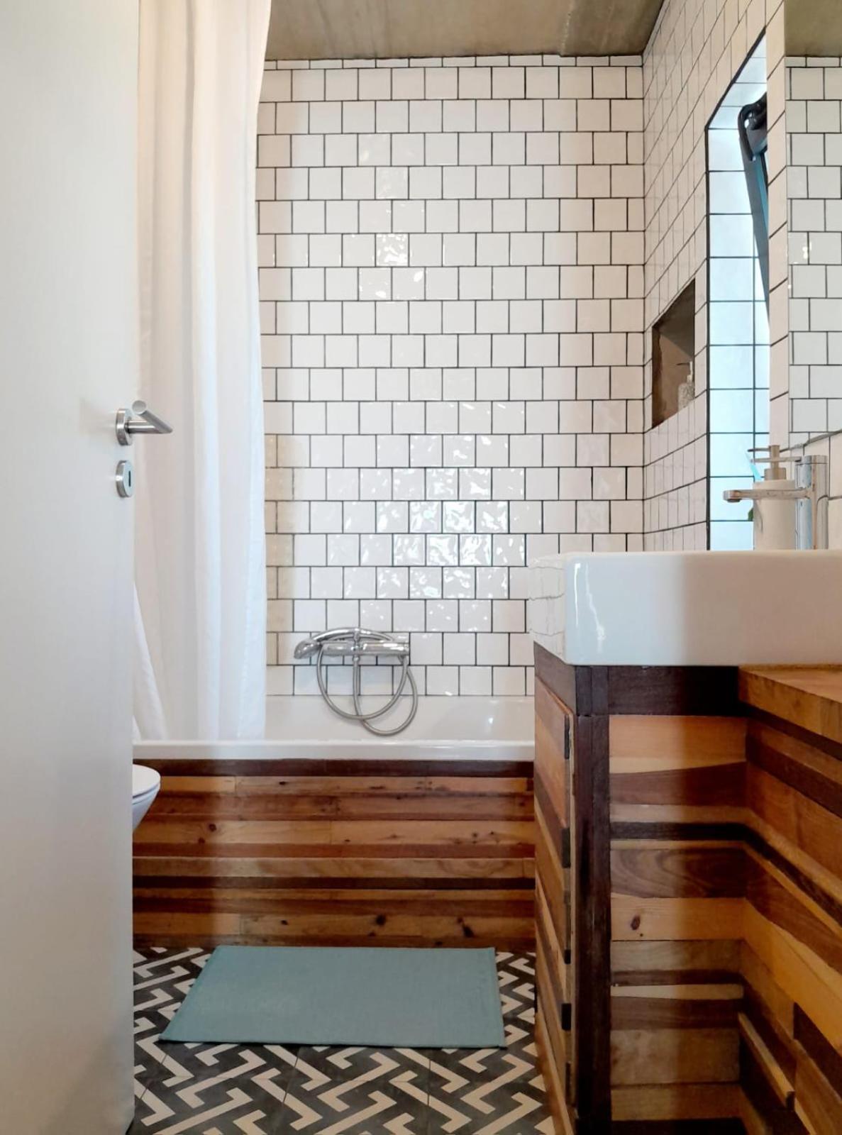 Studio Apartment photo 2