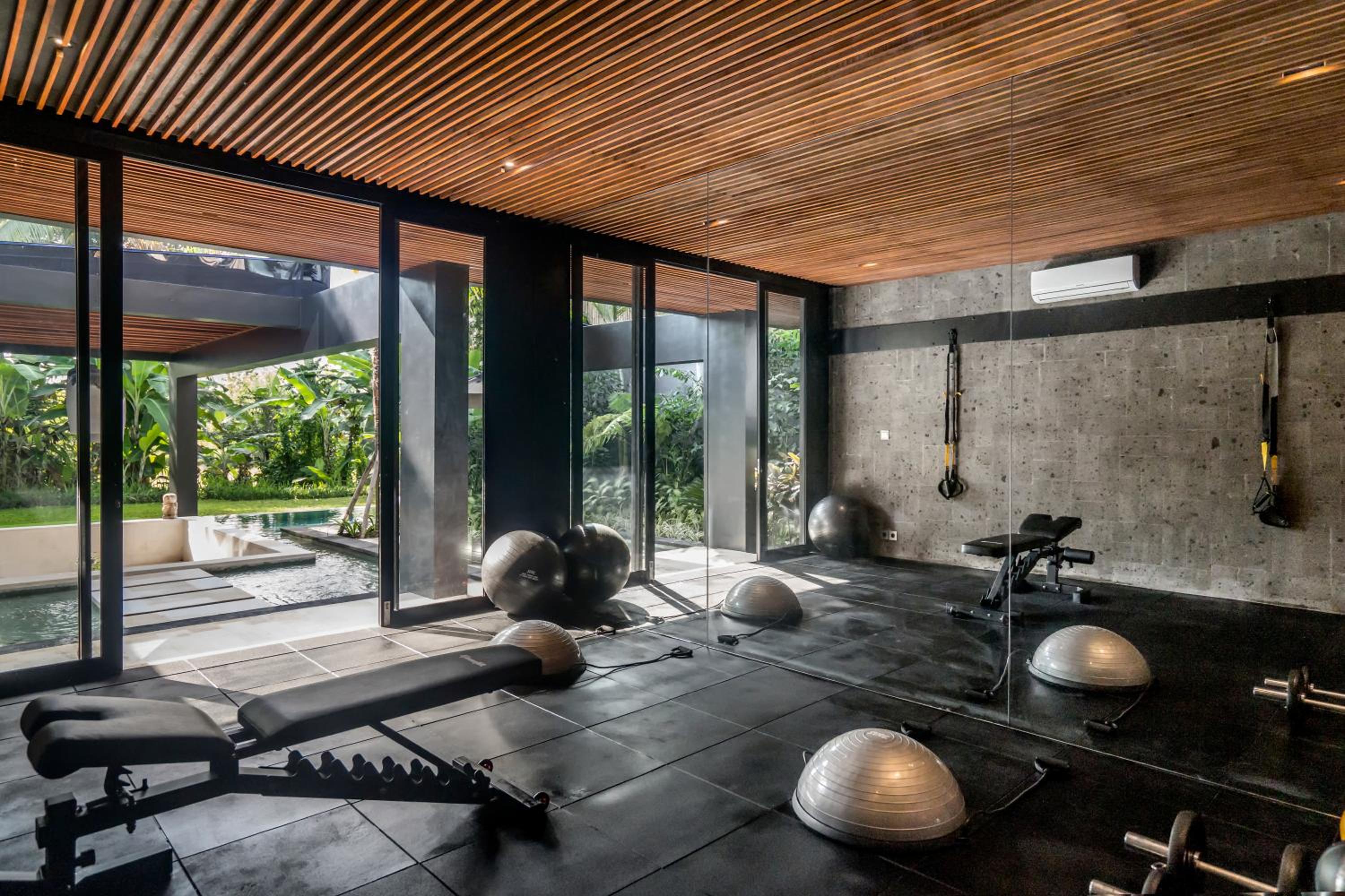 Villa - Photo 3