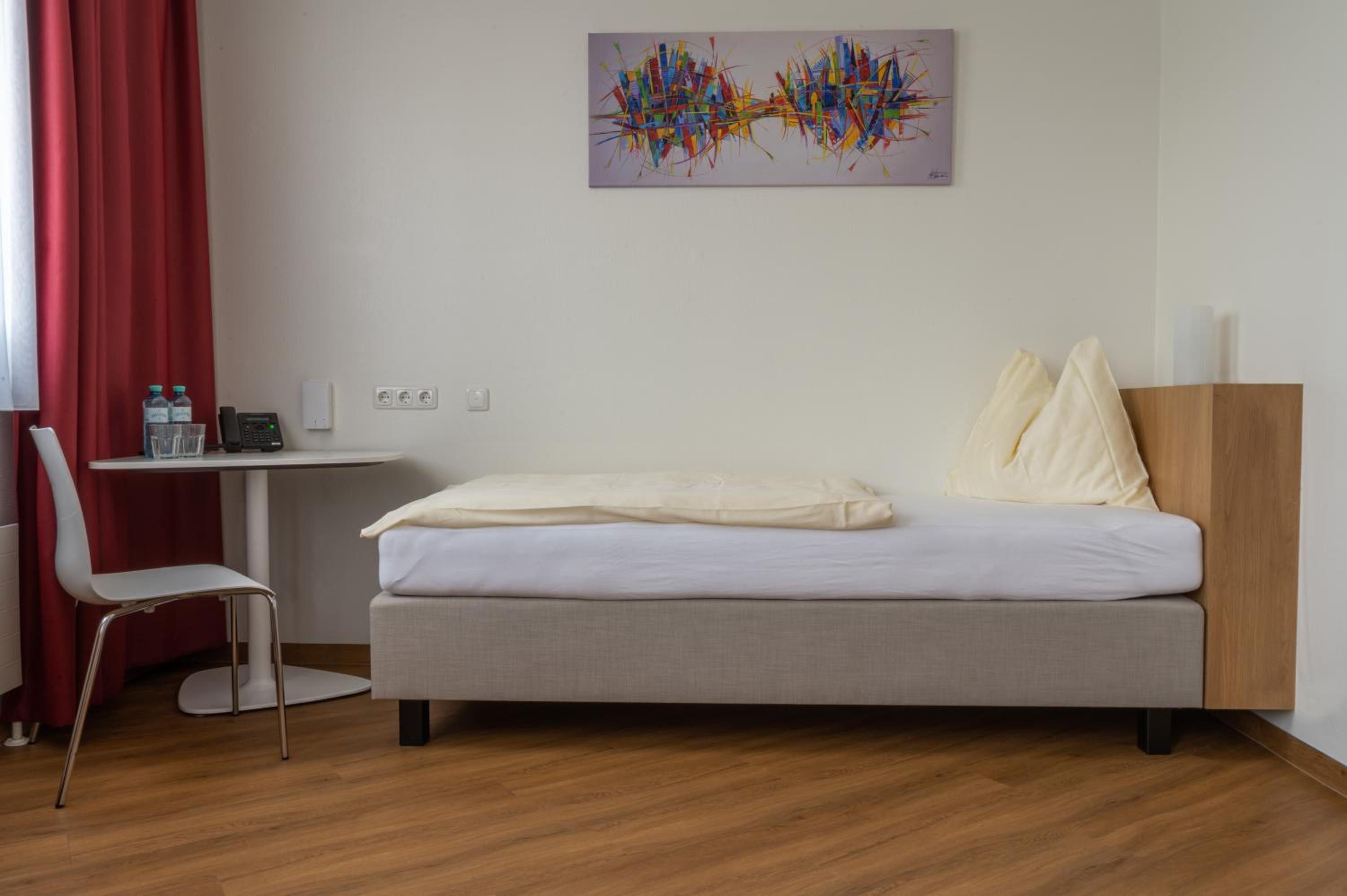Single Room photo 1