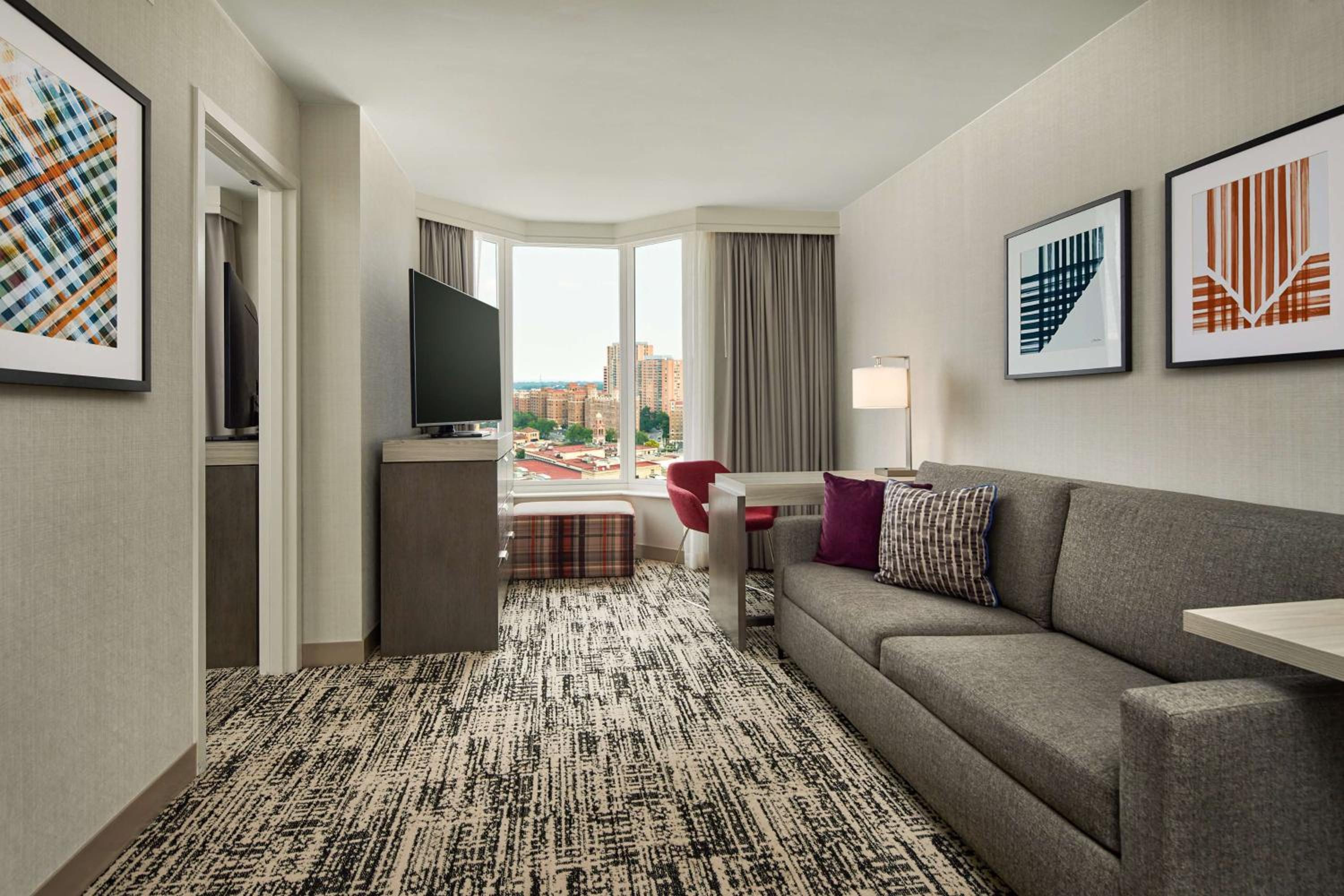King Suite - Photo 3