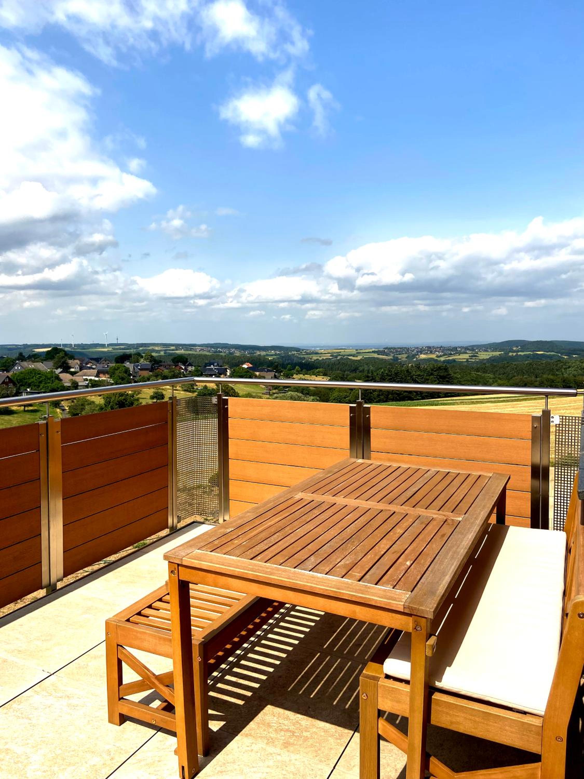 Double Room with Balcony - Photo 3