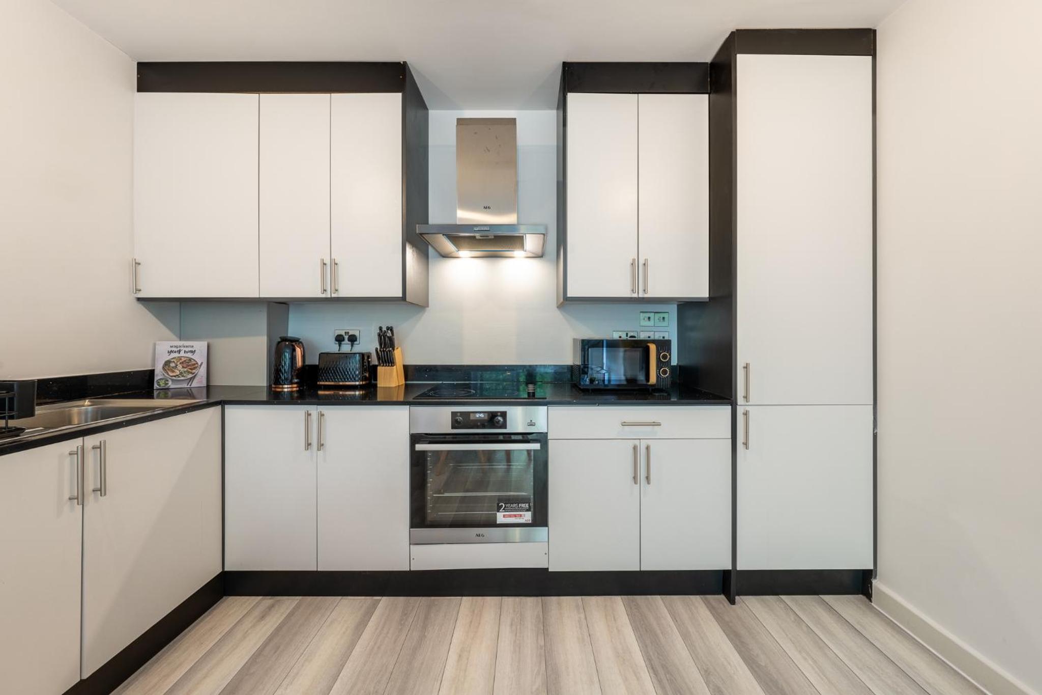 One-Bedroom Apartment With Balcony photo 2