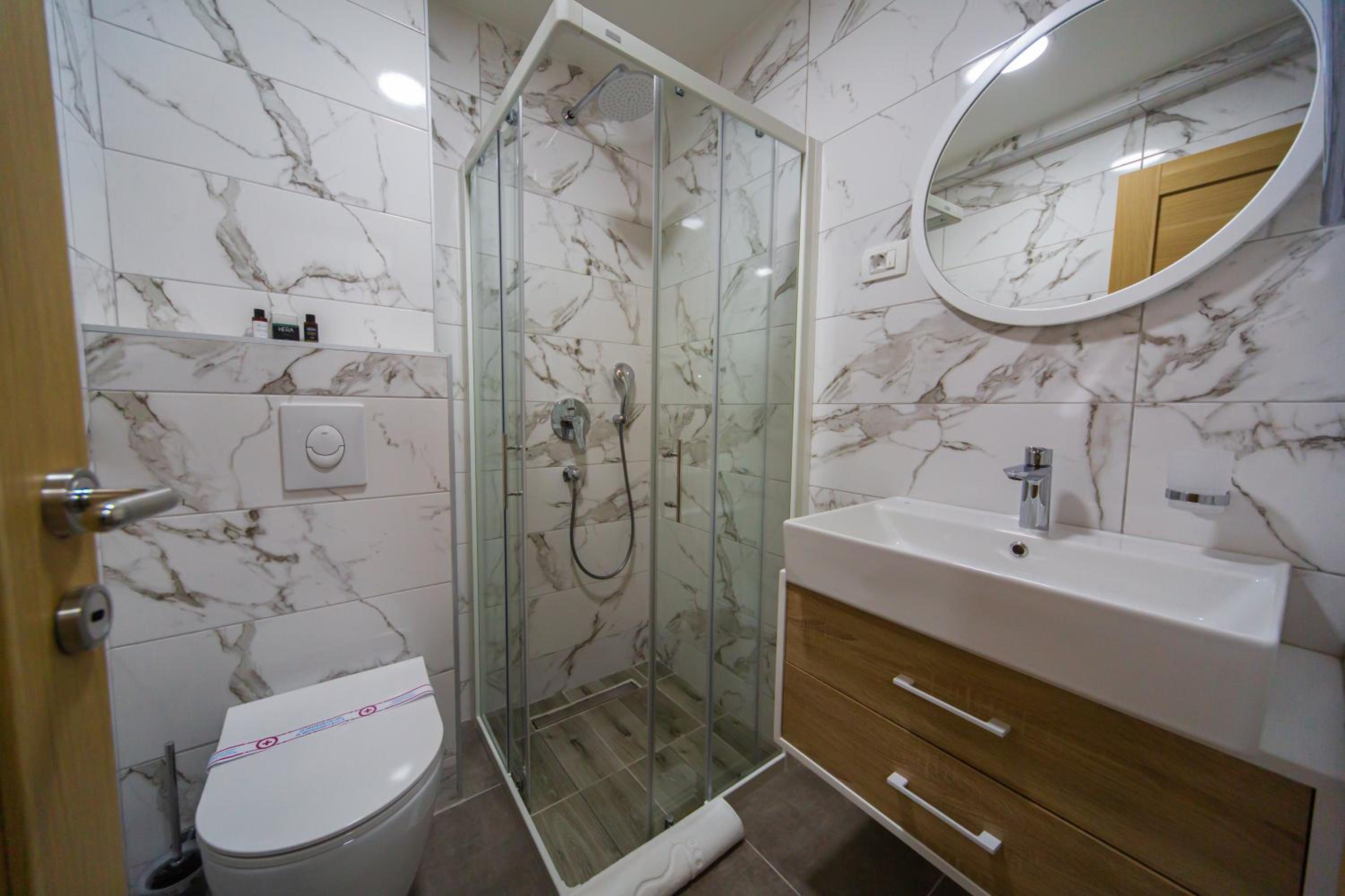 Family Suite - Photo 12