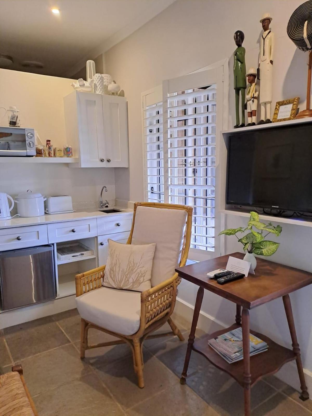 Double Room with Patio photo 2