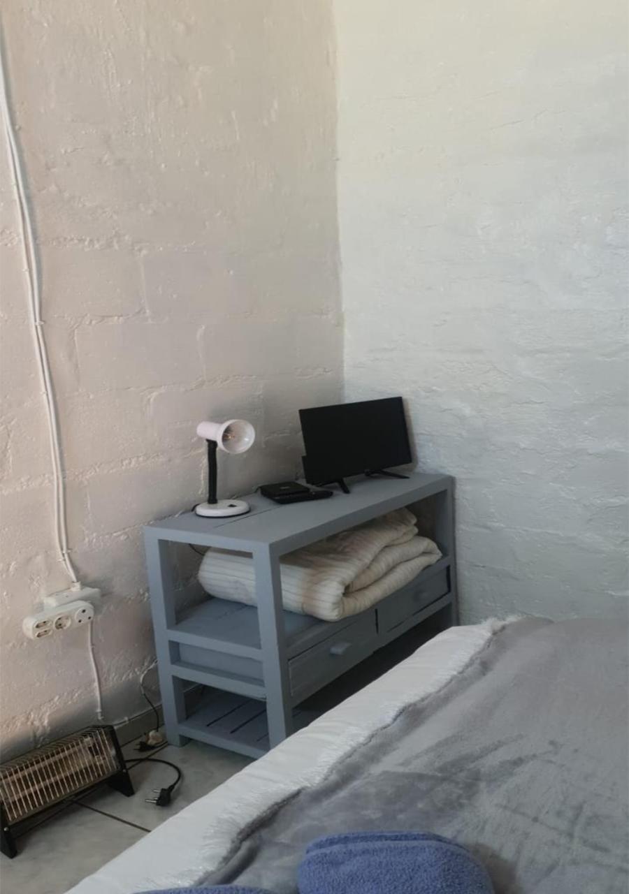 Small Double Room - Photo 9