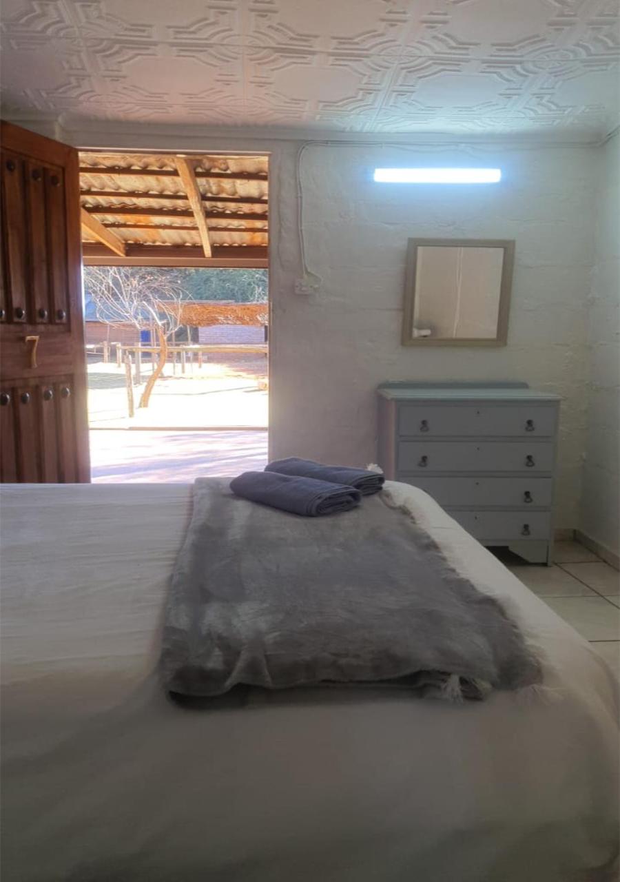 Small Double Room - Photo 4