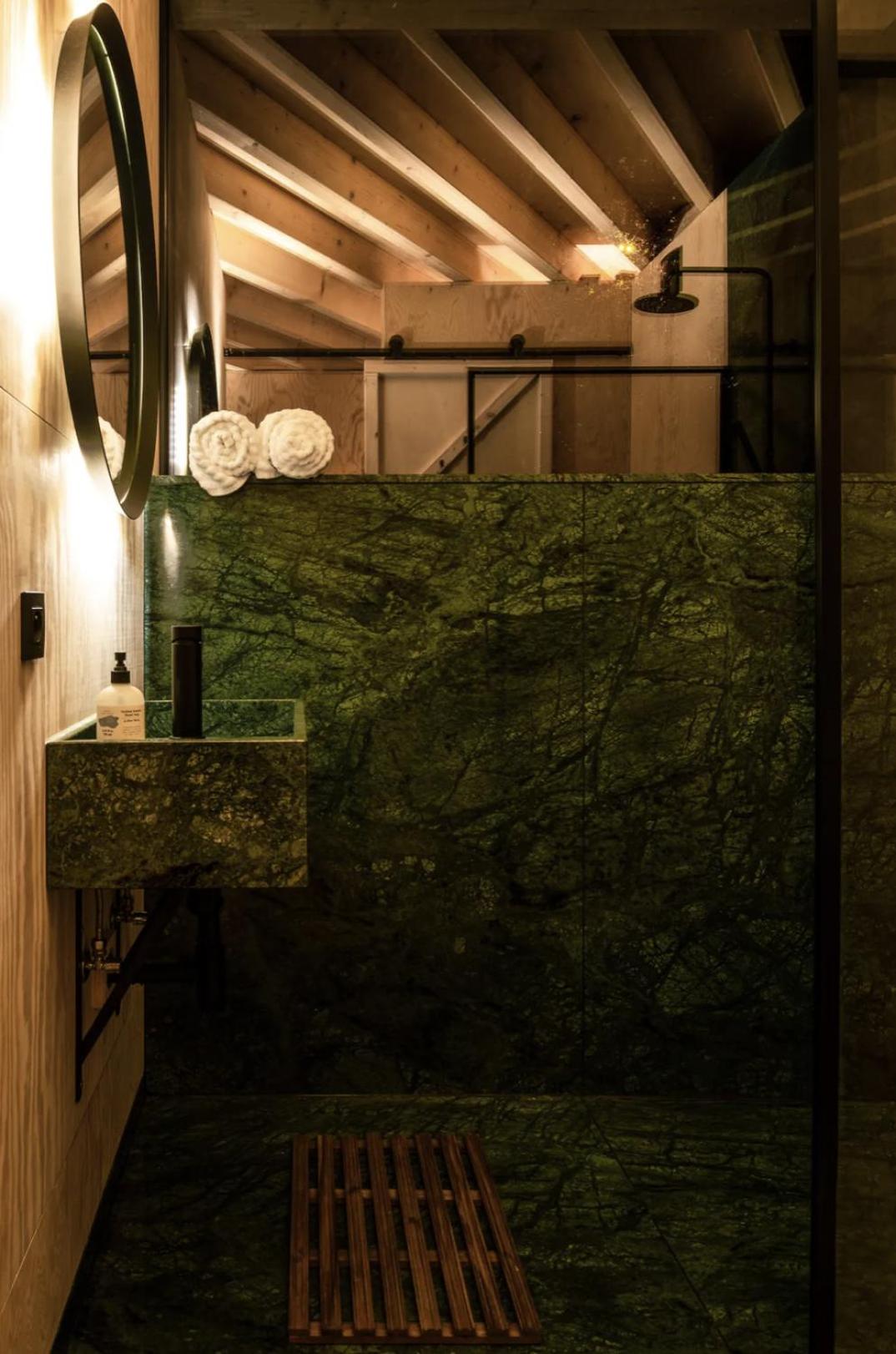 One-Bedroom House photo 2
