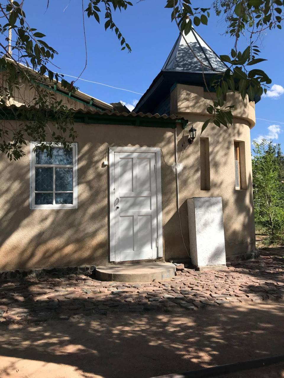 One-Bedroom House photo 2