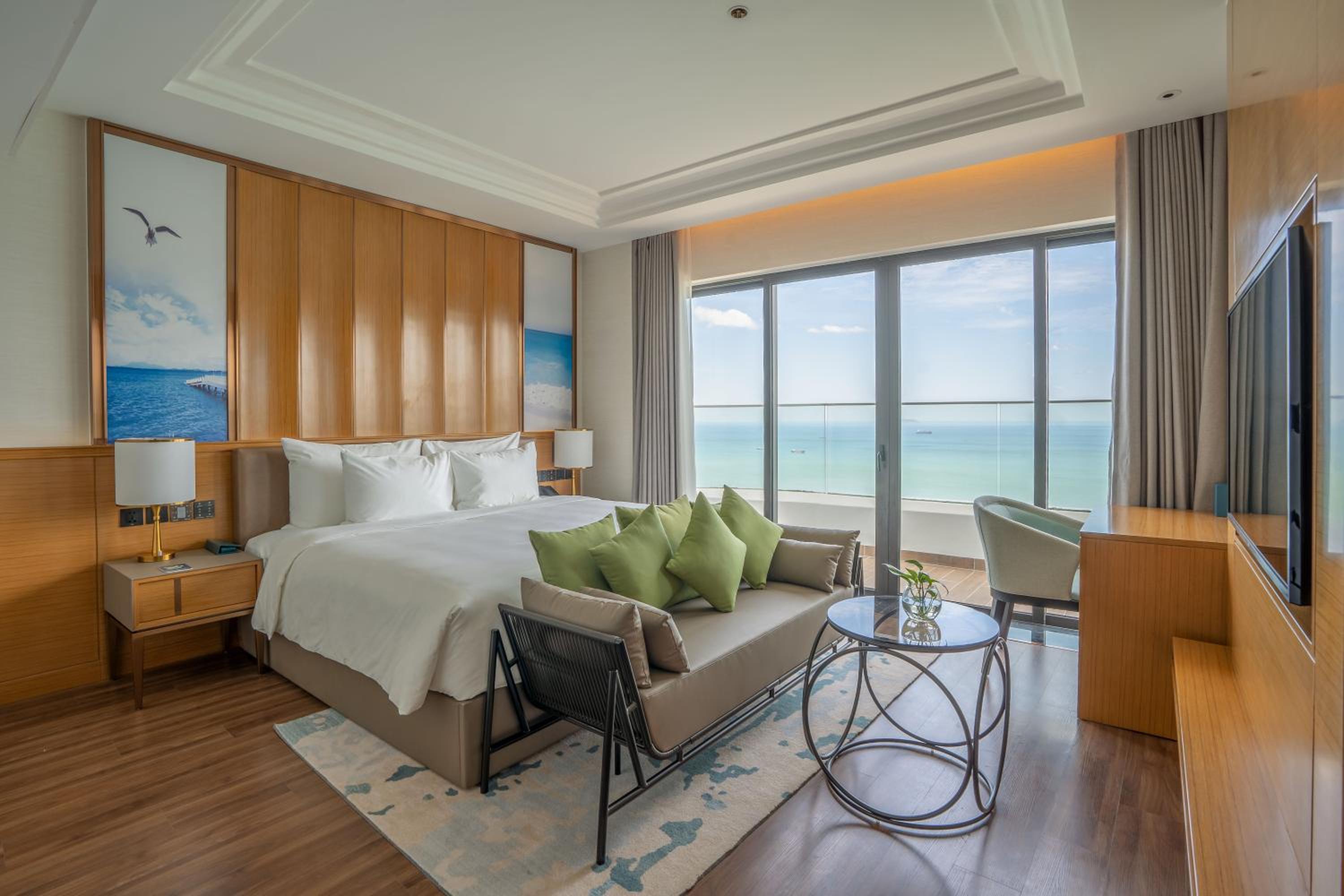 Suite with Sea View - Photo 9