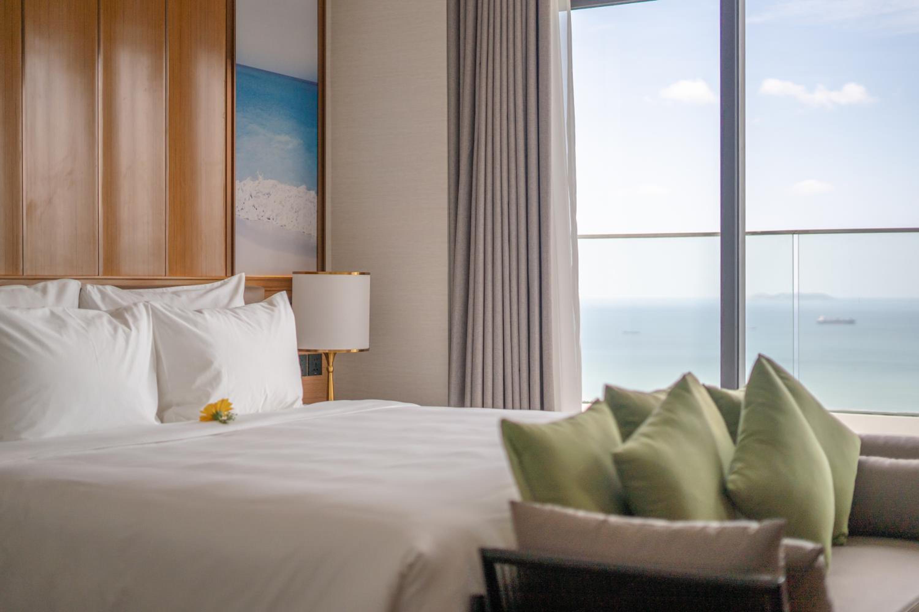 Suite with Sea View - Photo 2