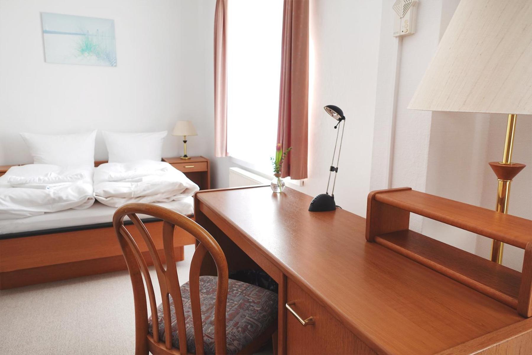 Double Room with Private Bathroom photo 2