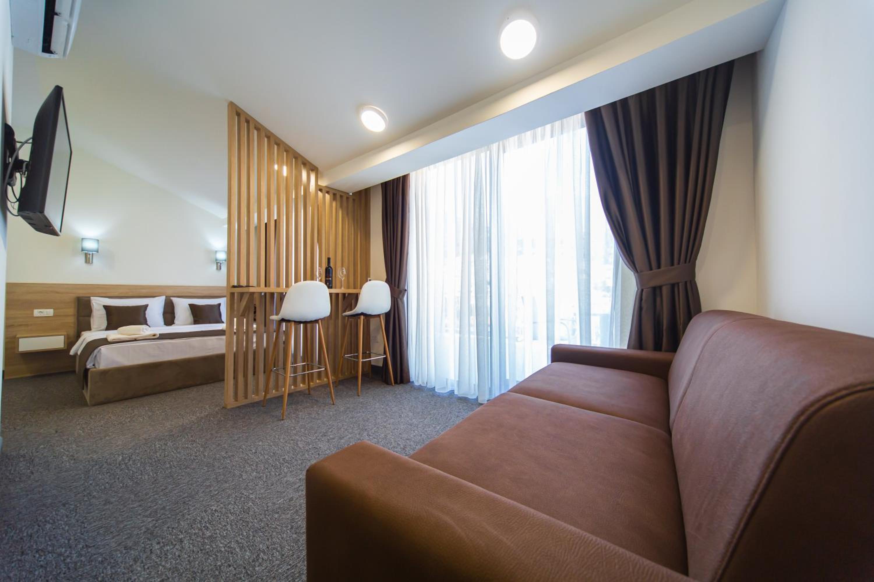 Deluxe Queen Room photo 2