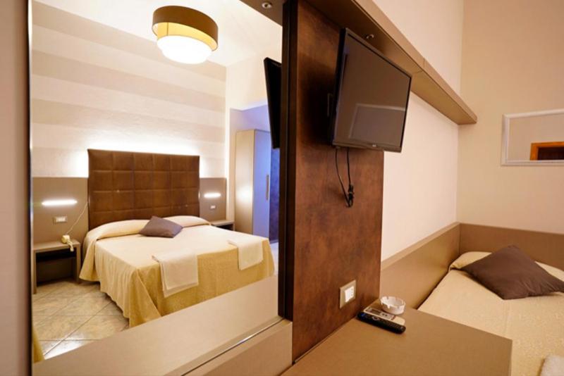 Quadruple Room with Balcony photo 3