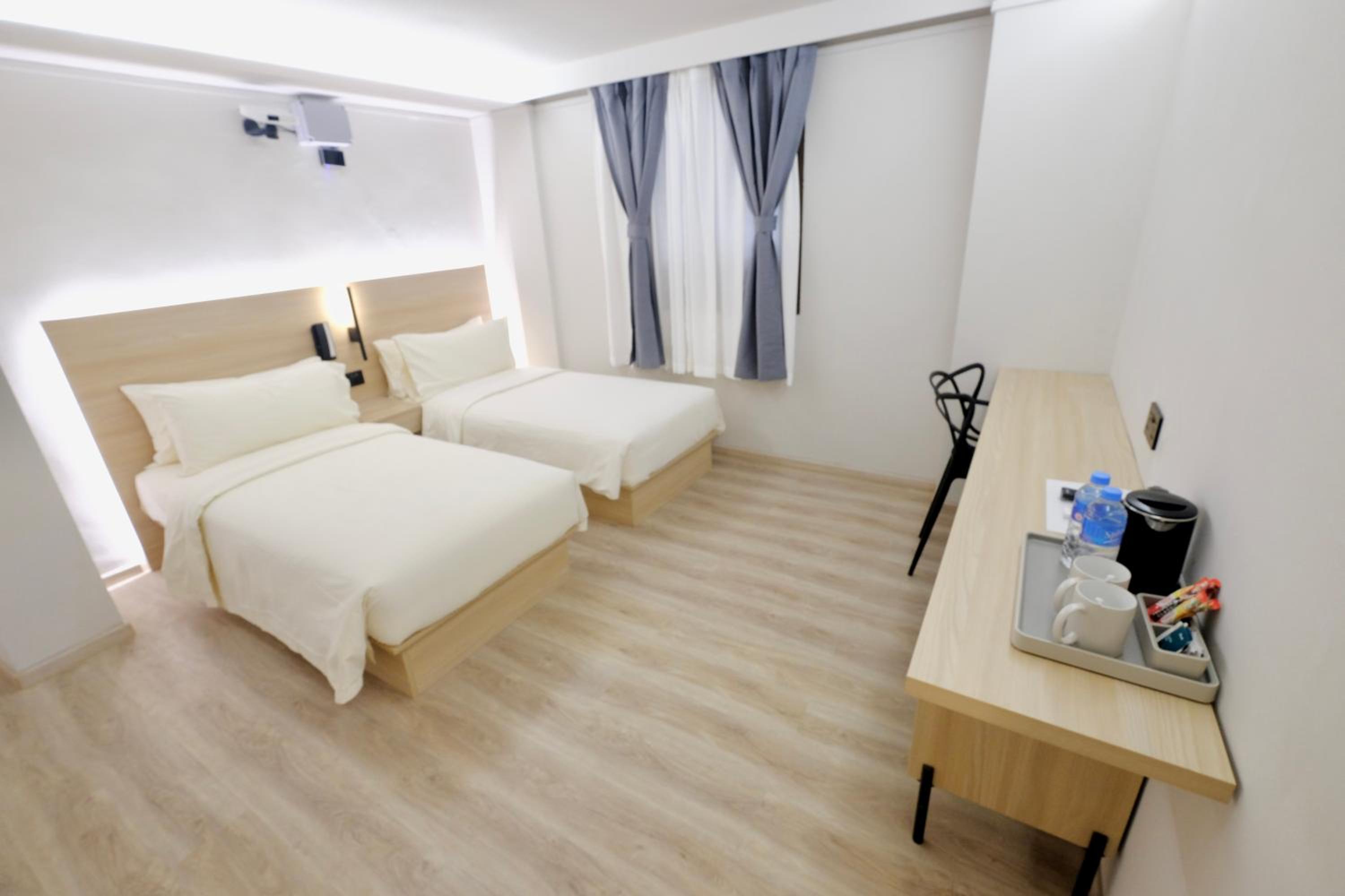 Deluxe Twin Room photo 2