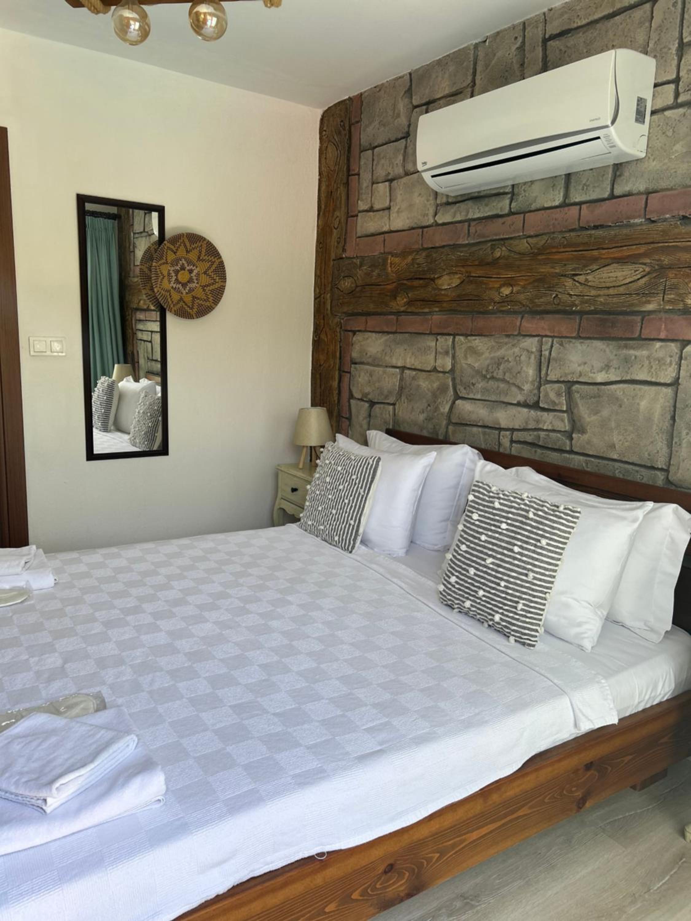 Superior Double Room - Photo 10