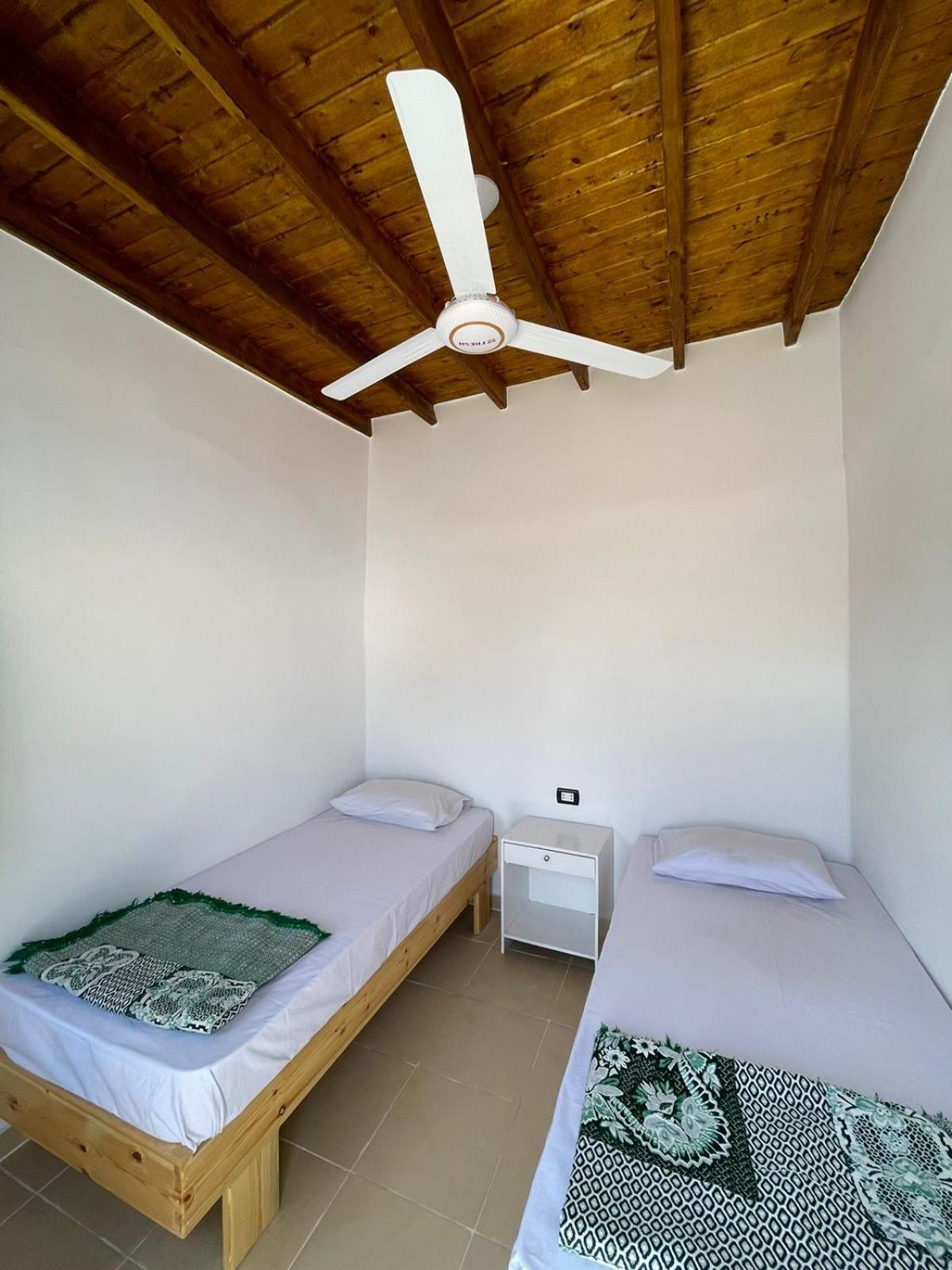 Double Room with Shared Bathroom photo 3