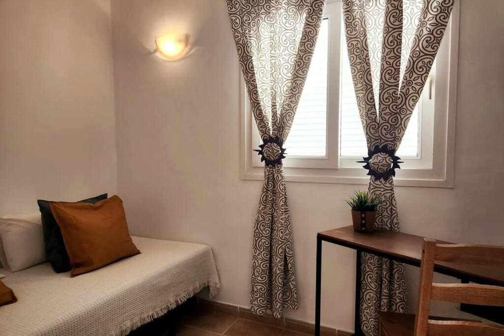 Two-Bedroom House photo 3