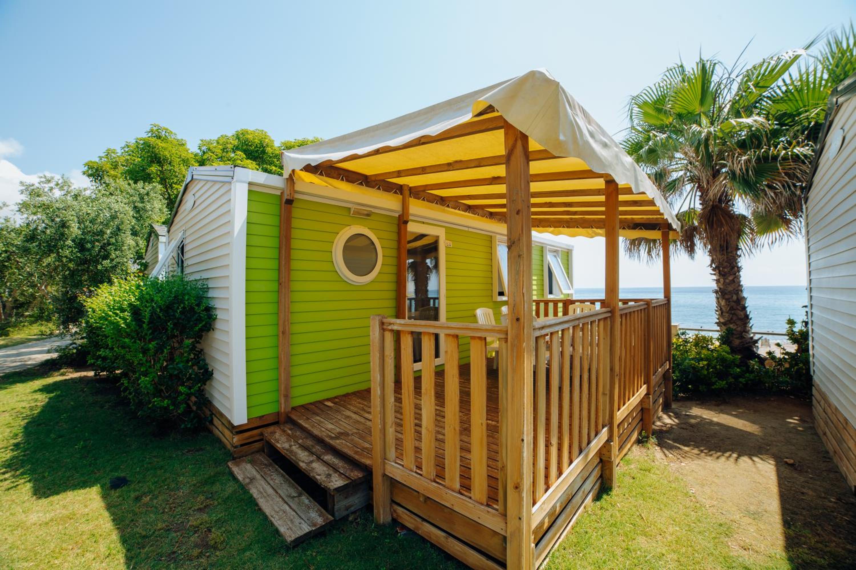 Bungalow de lujo con vista al mar