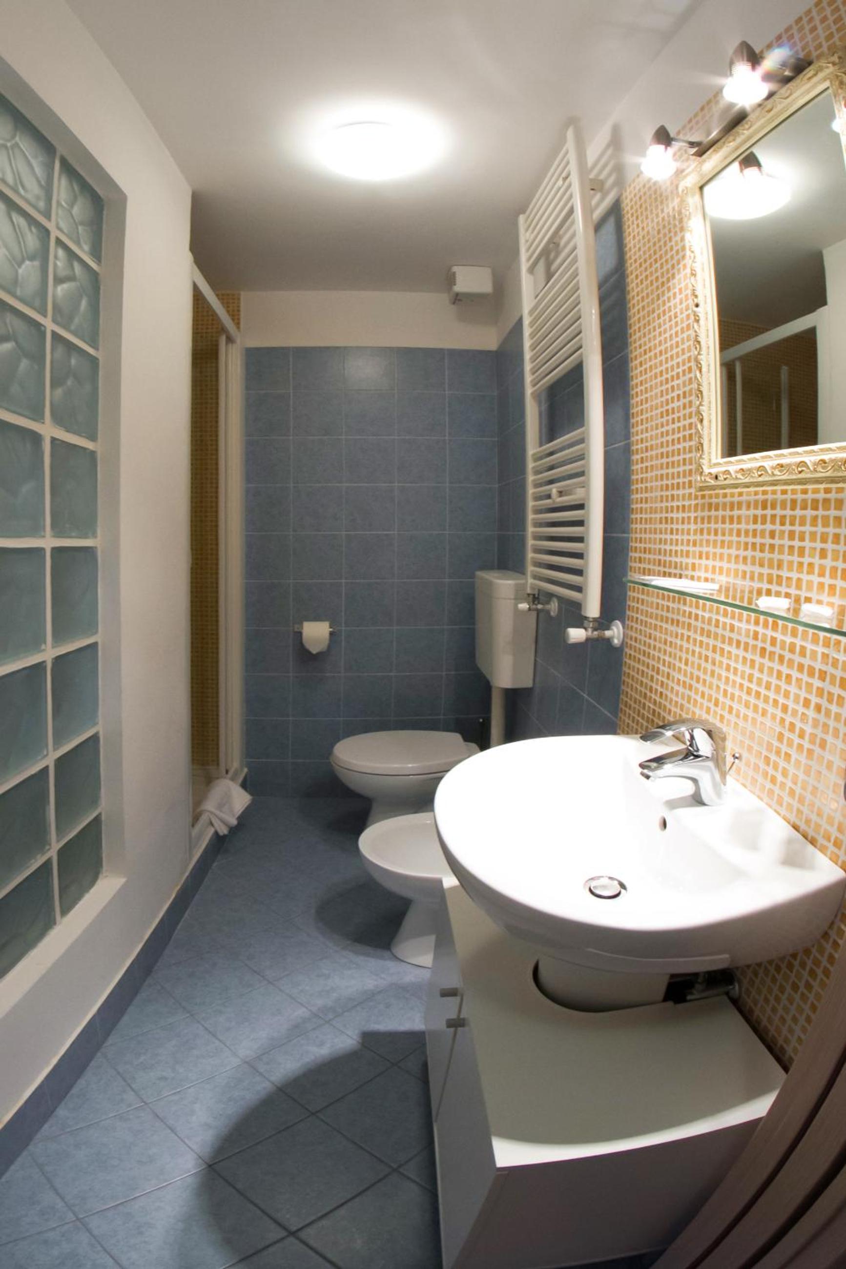 One-Bedroom Apartment - Photo 24