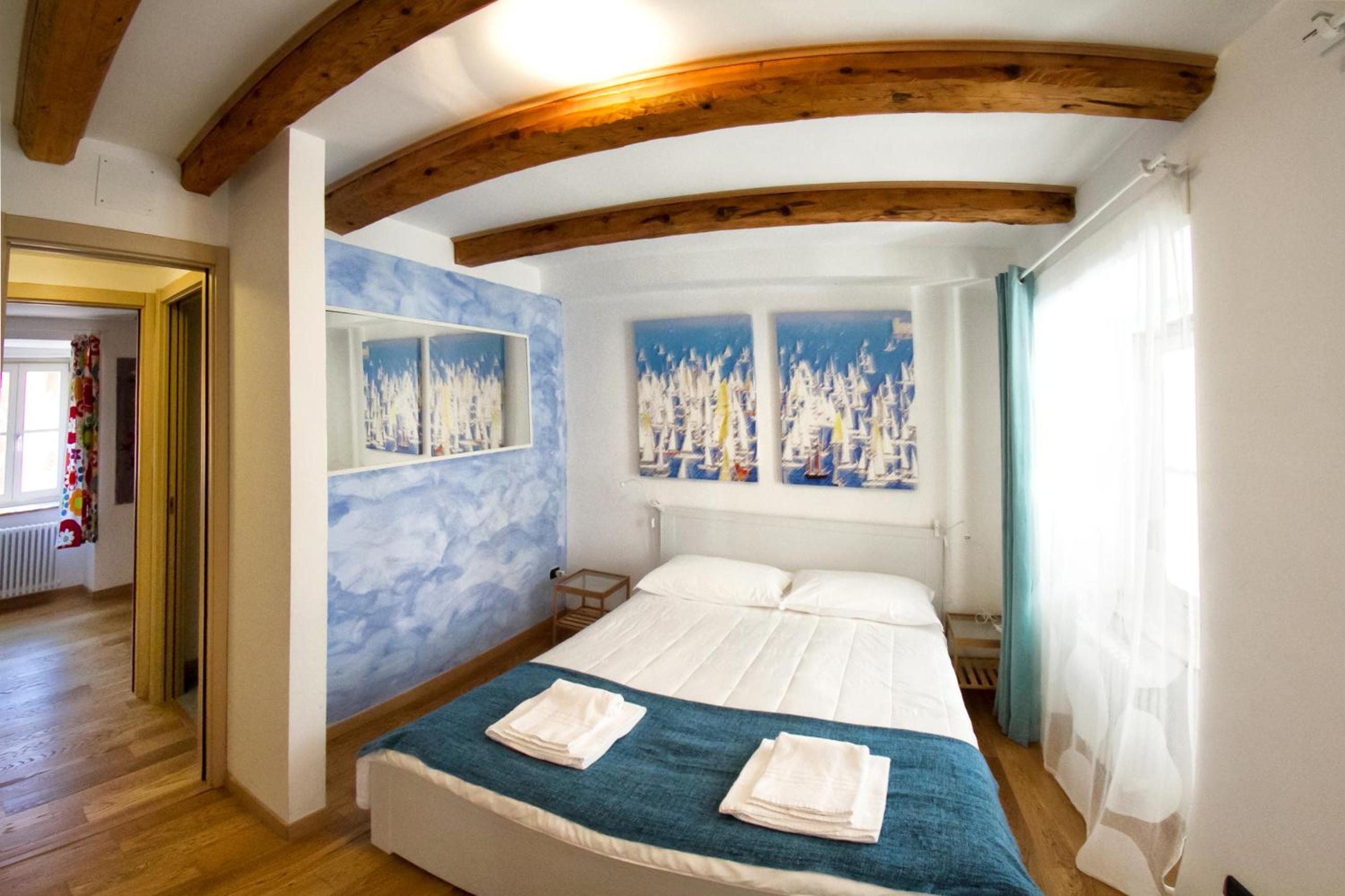 One-Bedroom Apartment - Photo 25