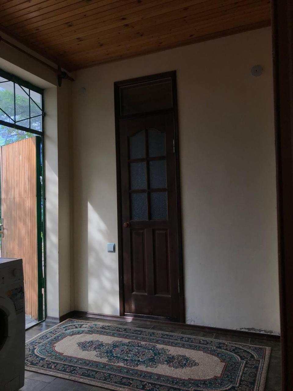 Family Room with Lake View photo 3