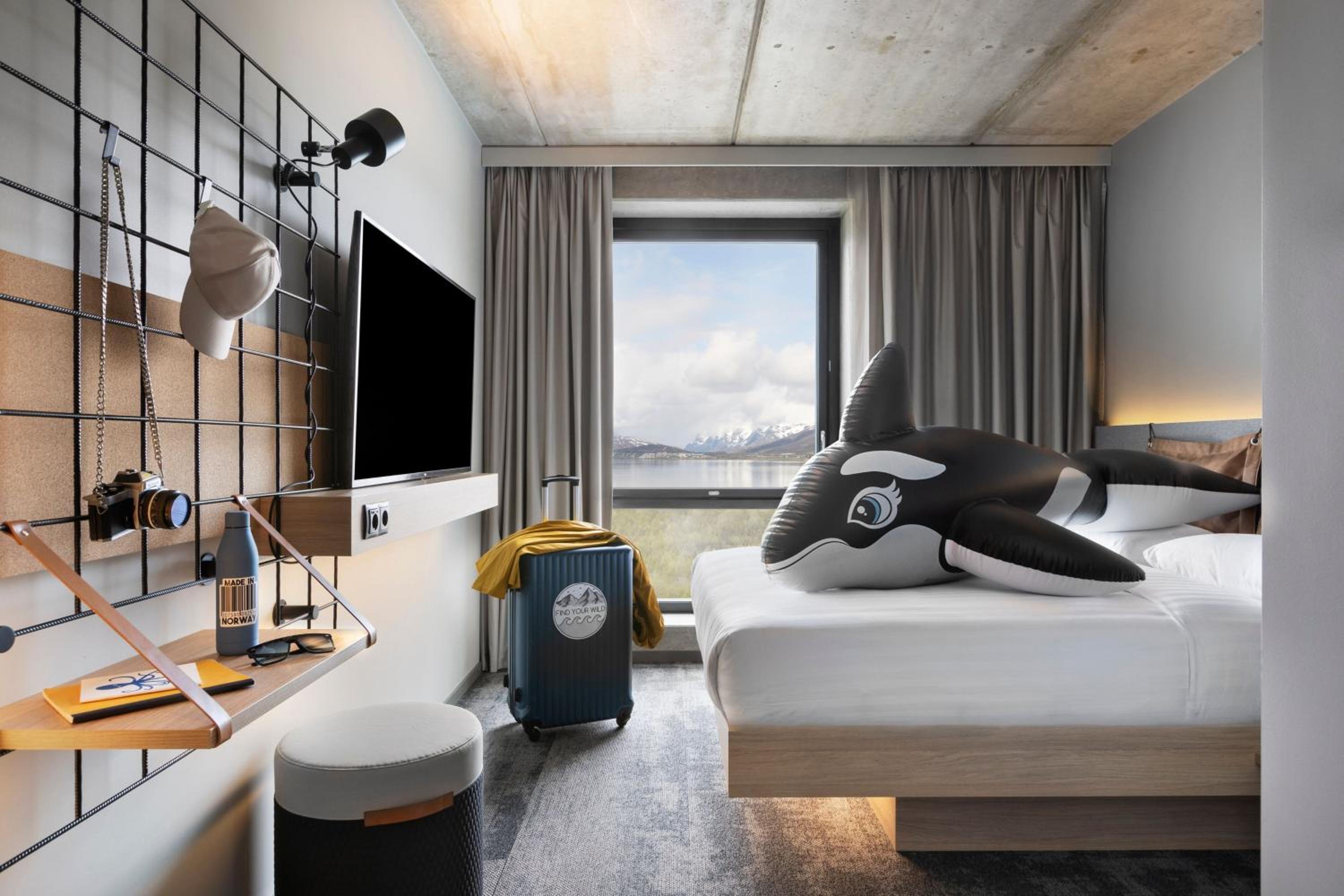 Queen Room with Sea View  - Photo 1