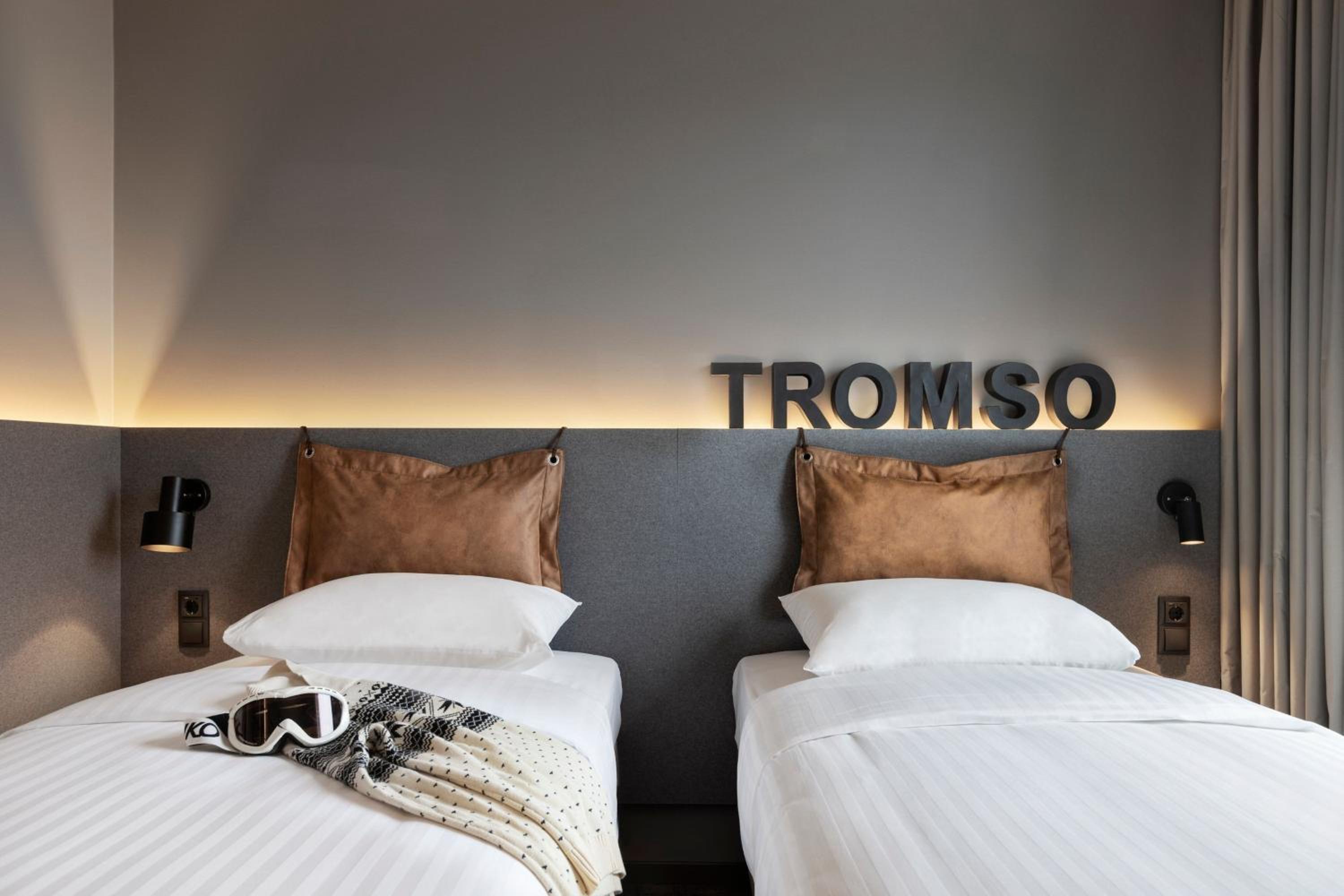 Twin Room - Photo 2