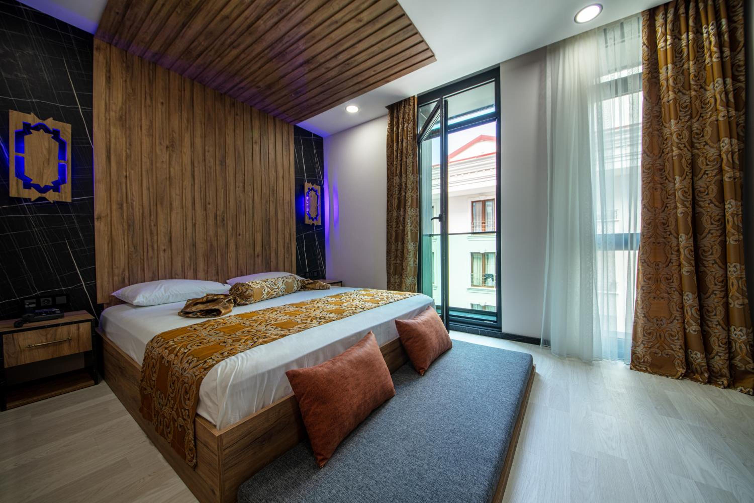 Standard Double Room - Photo 3