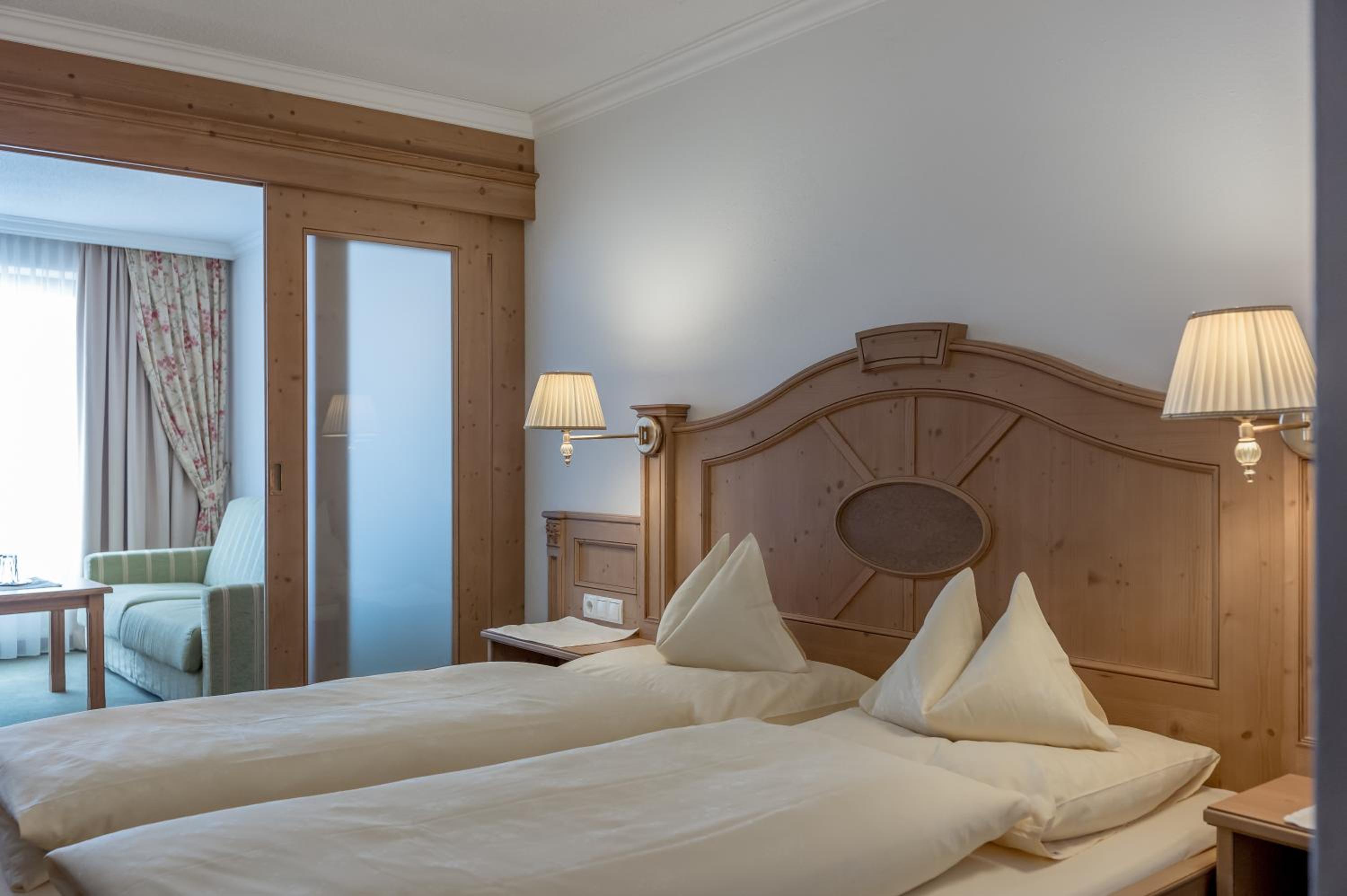 Deluxe Double Room - Photo 2