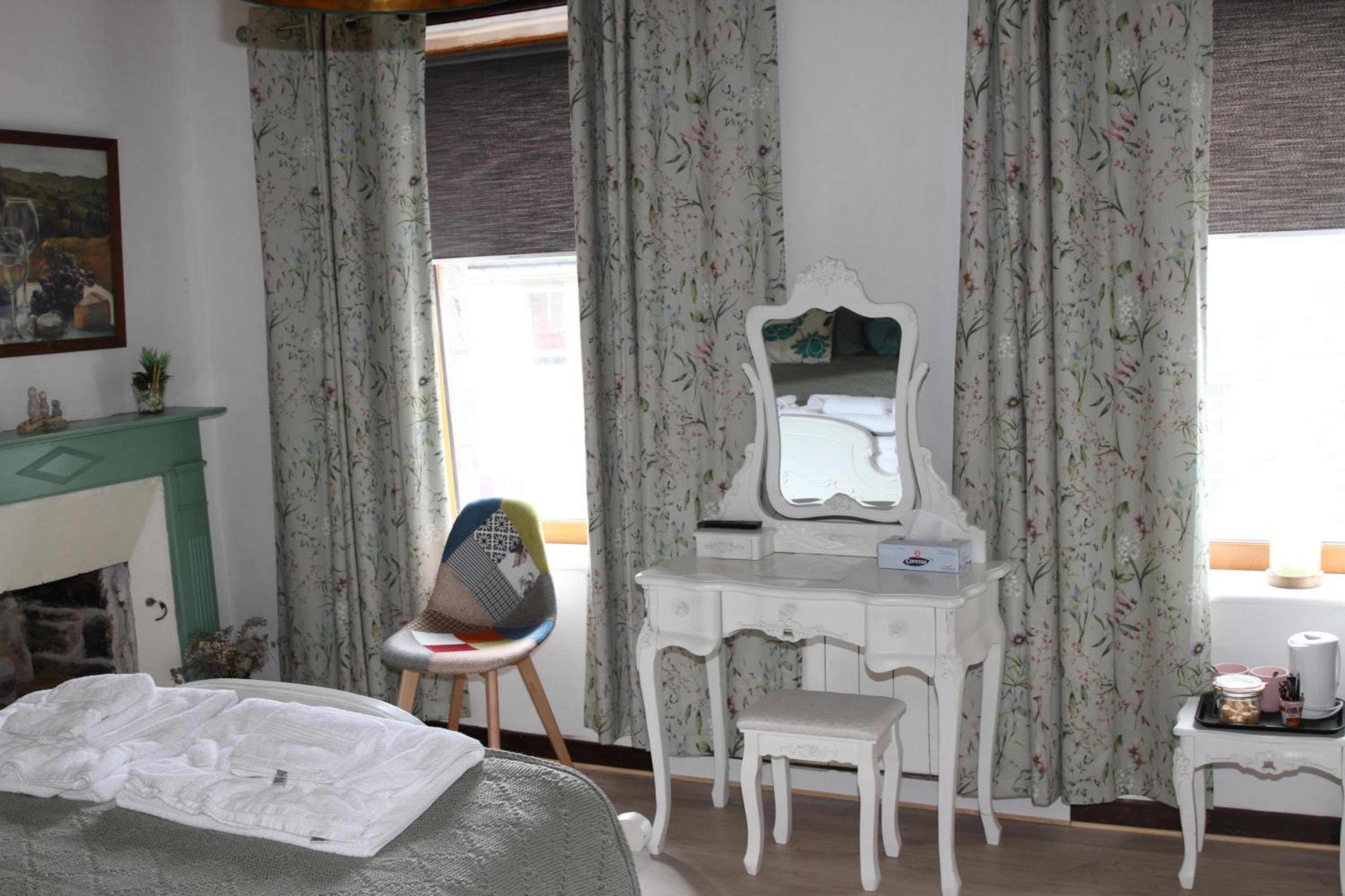 Large Double Room photo 3