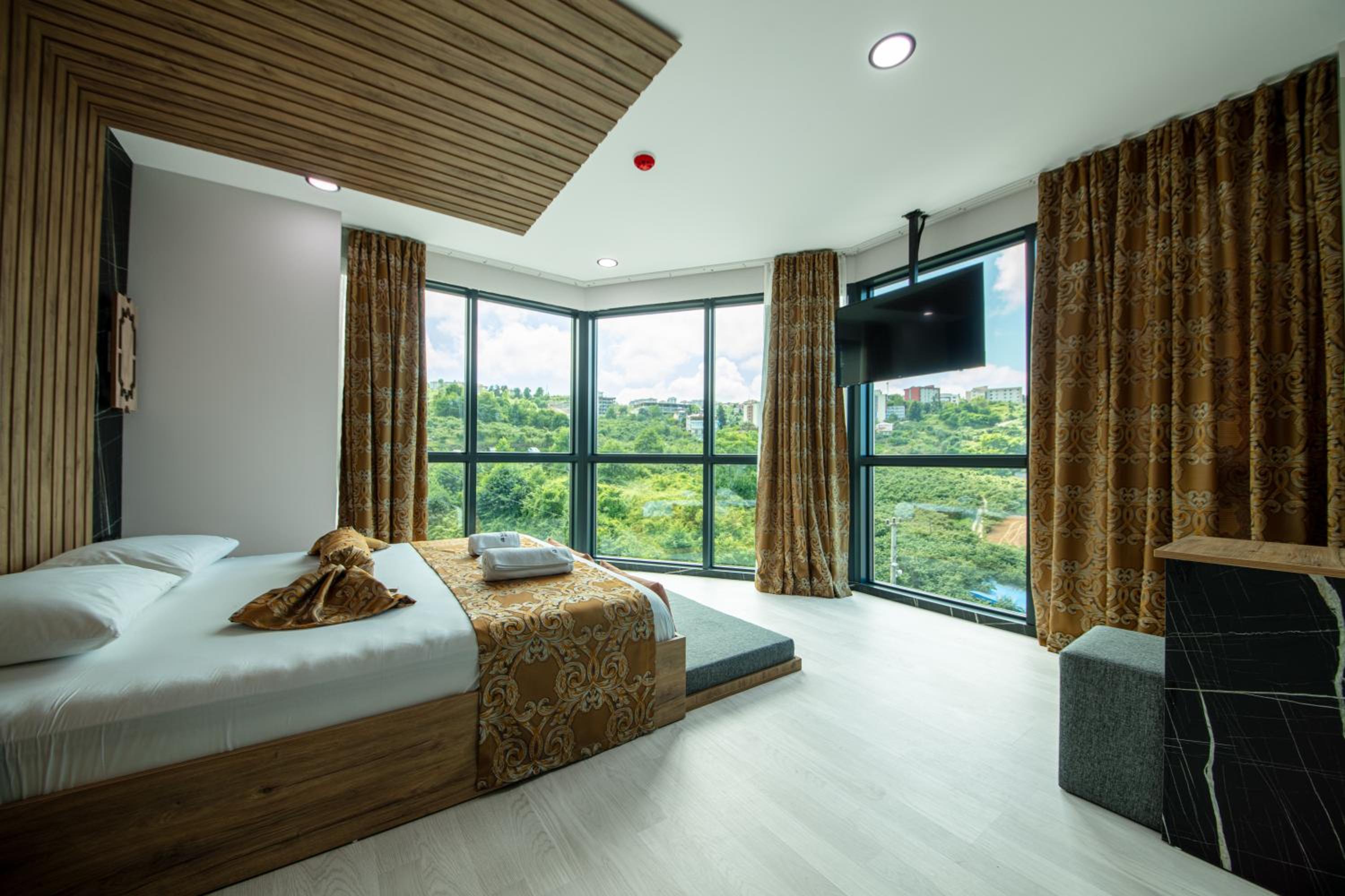 Double Room - Photo 5