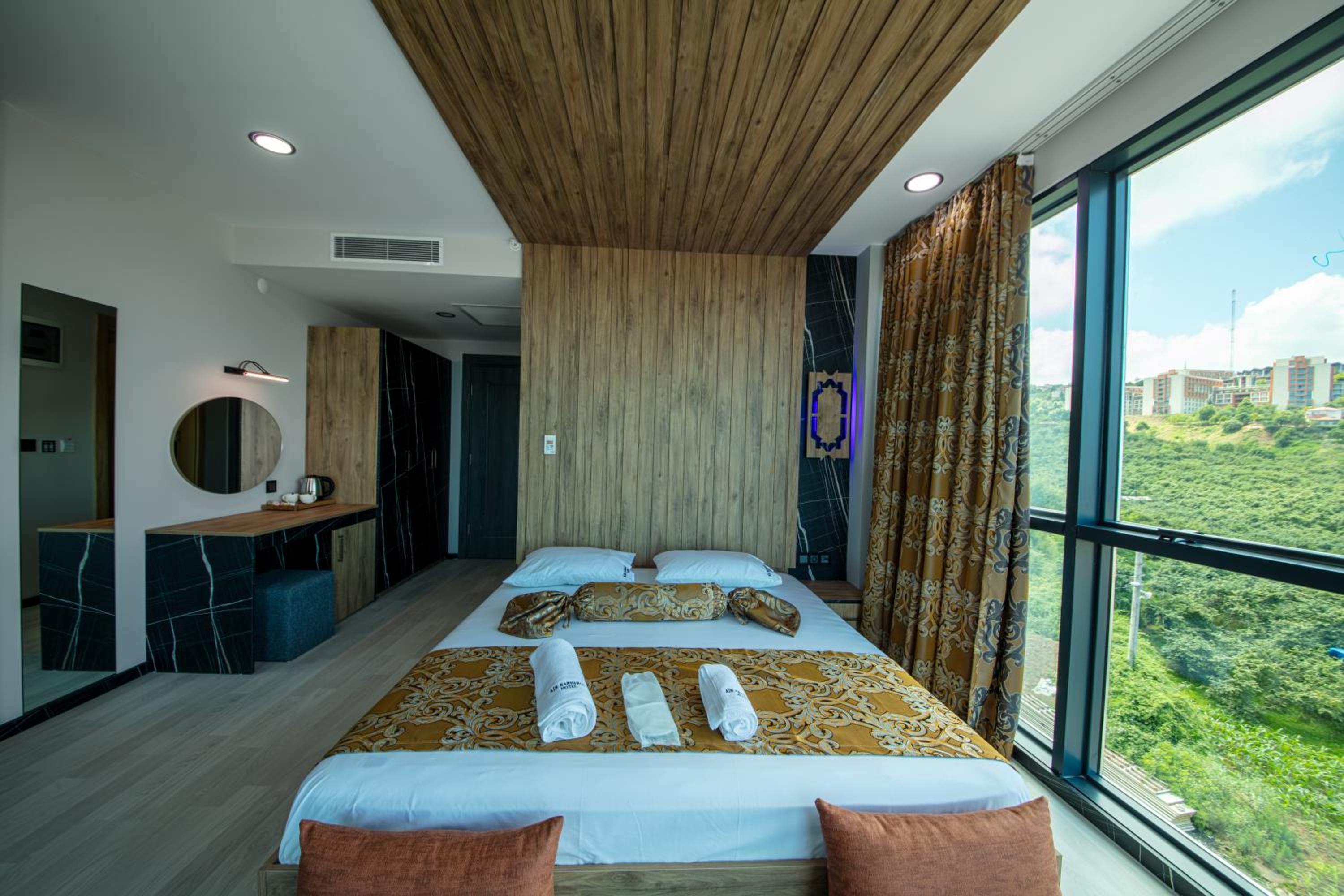 Double Room - Photo 17