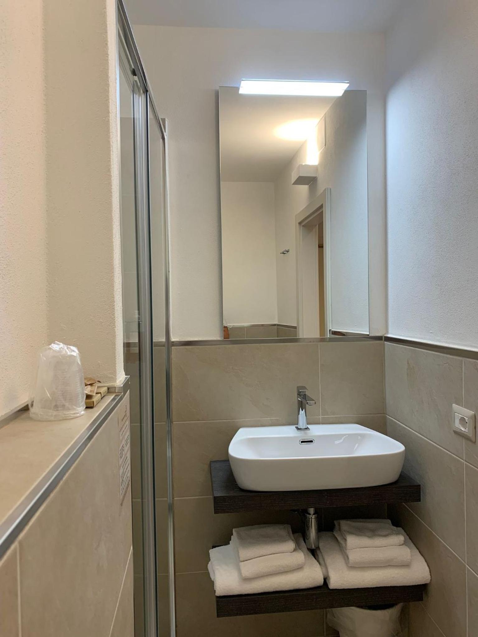 Double or Twin Room with Terrace photo 2