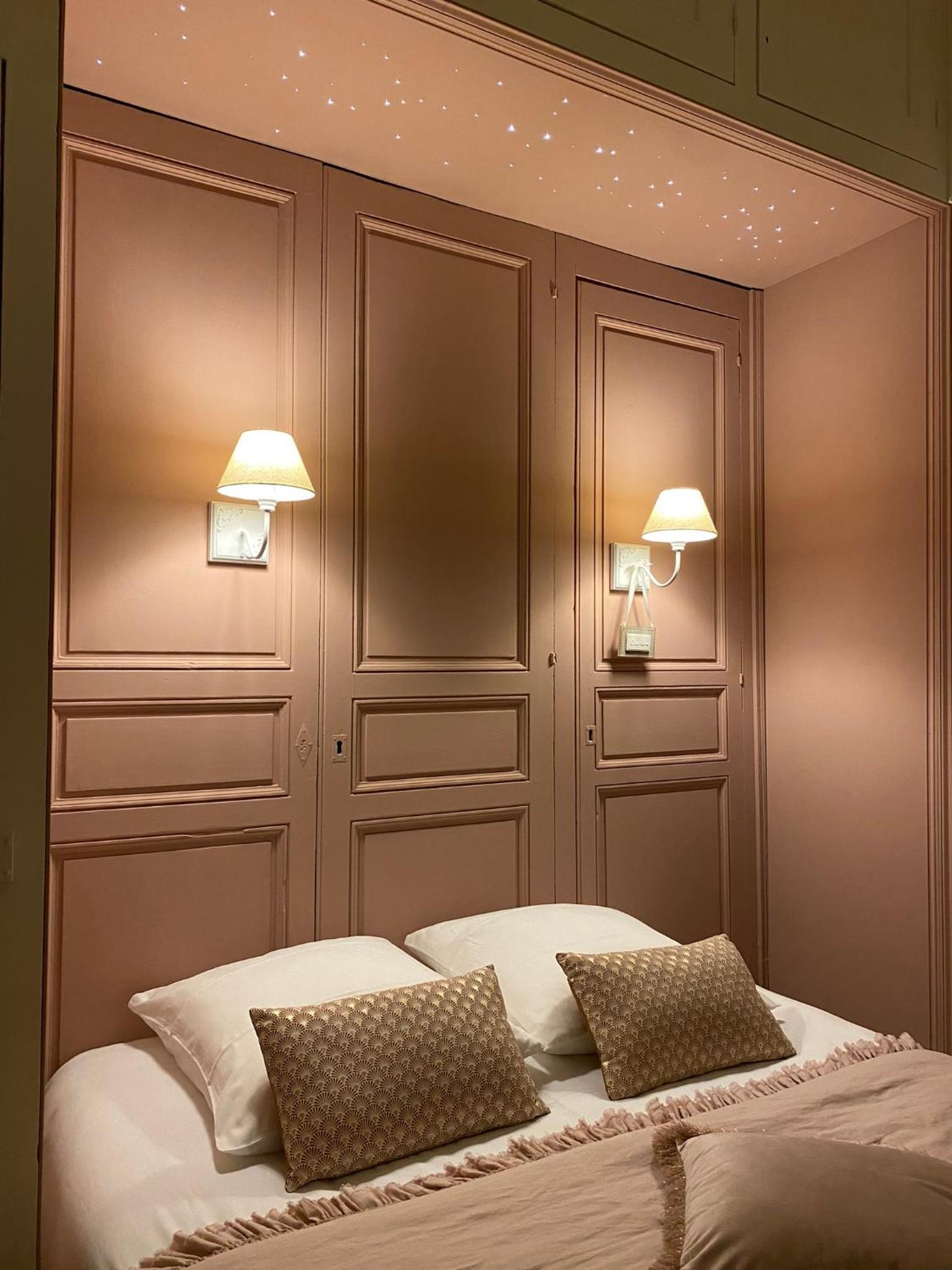 Deluxe Double Room - Photo 7