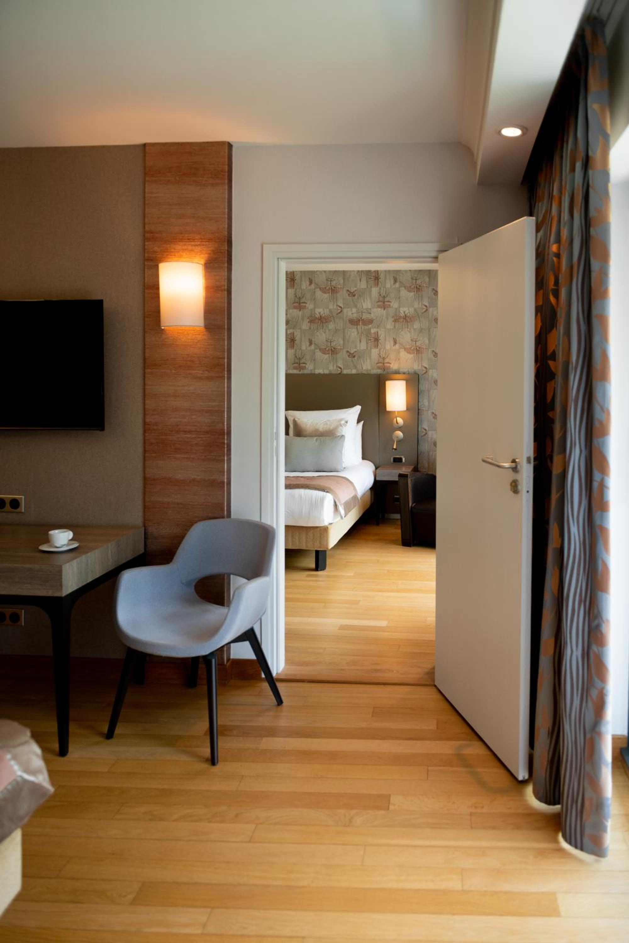 Suite Familiale Supérieure – 2 Chambres Communicantes – Côté Jardin Suite Familiale Supérieure – 2 Chambres Communicantes – Côté Jardin