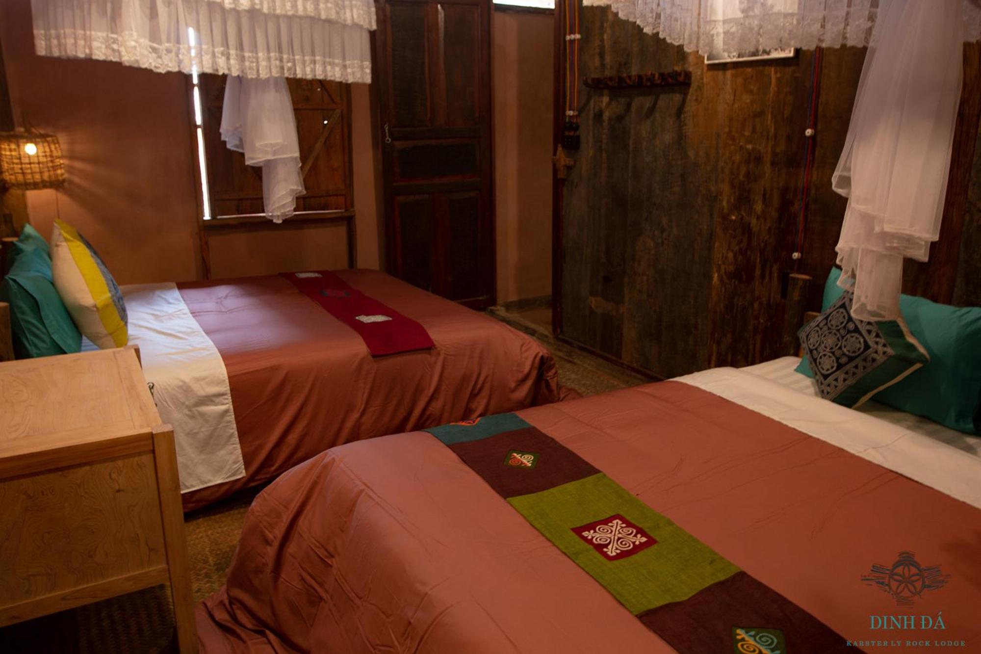 Family Room with Private Bathroom - Photo 6