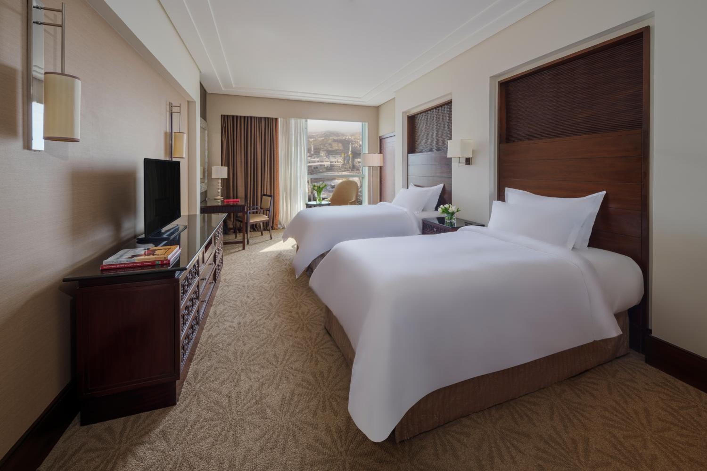 Fairmont Gold Twin Room Kaaba