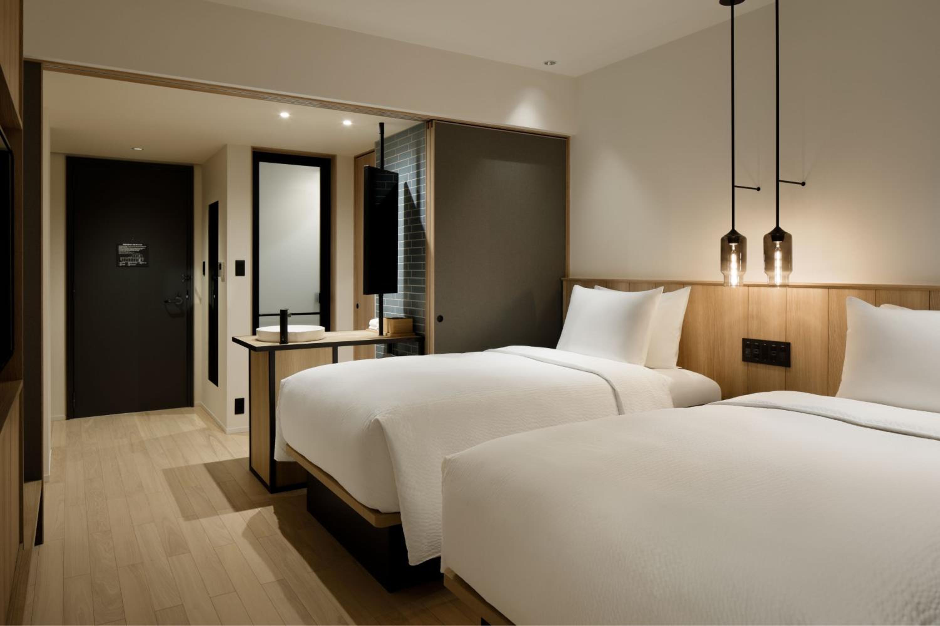 Standard  Guest Room  with  2 Twin/Single Bed(s) - Photo 6