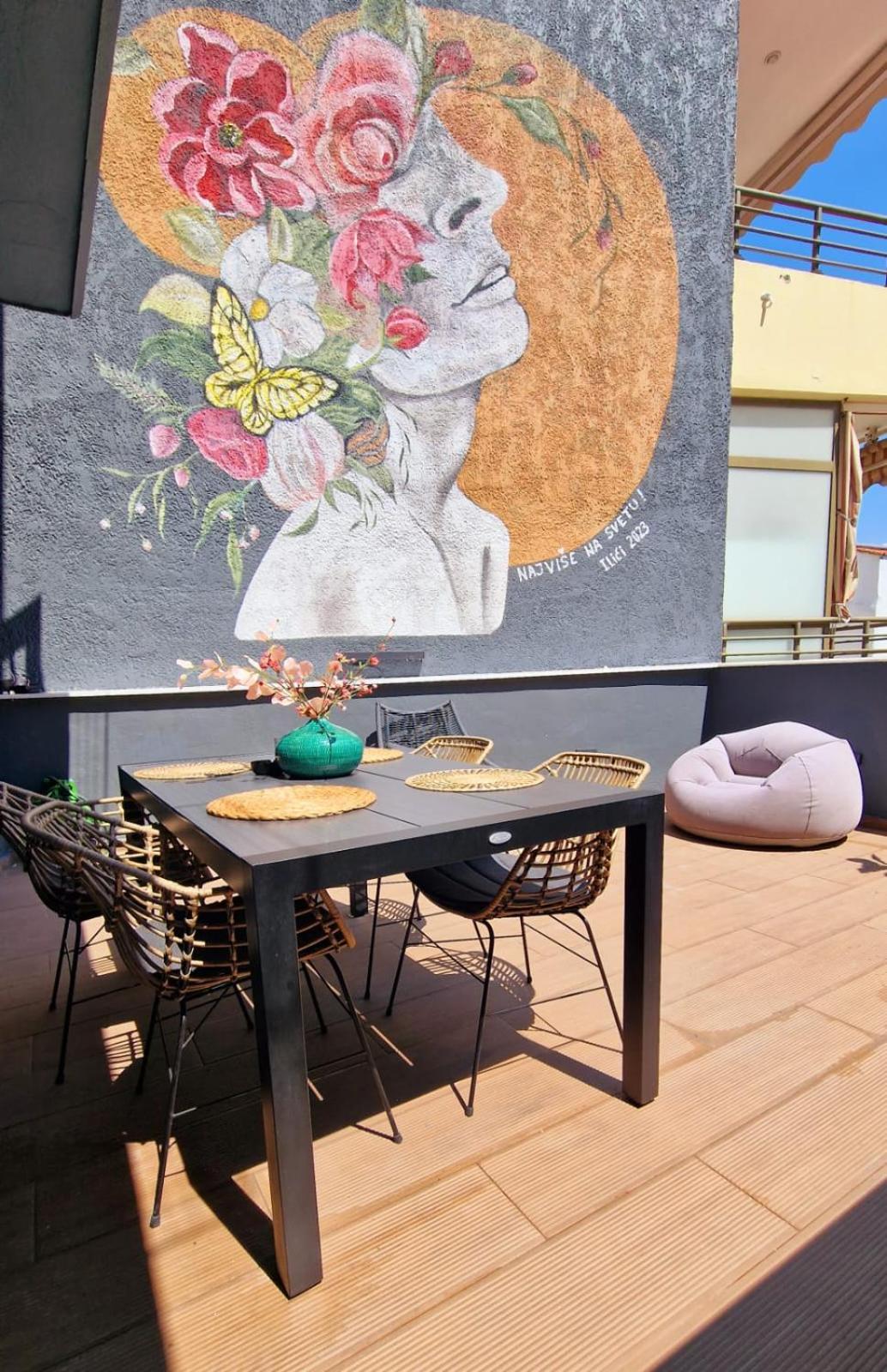 Two-Bedroom Apartment with Terrace photo 2
