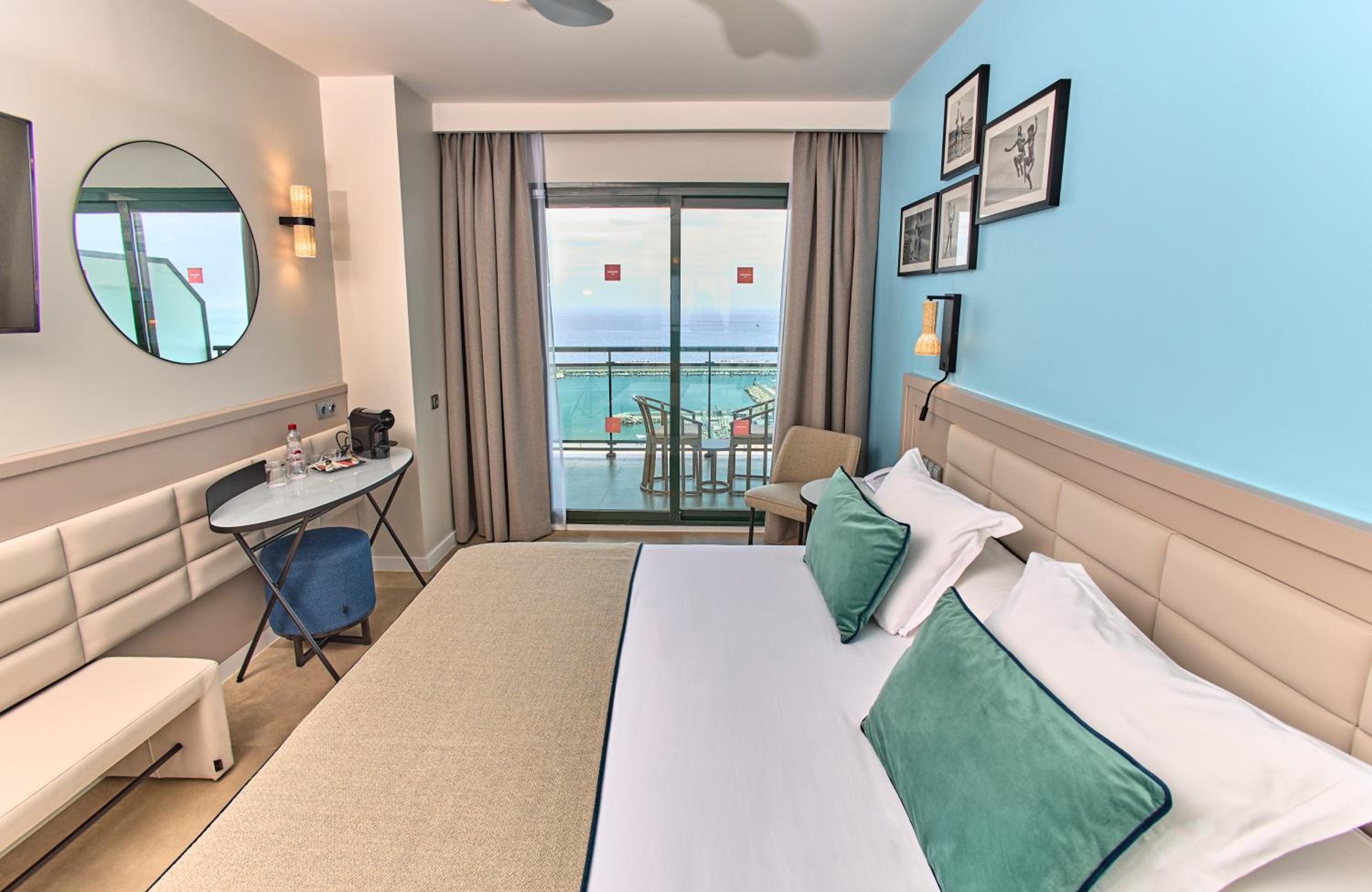Deluxe Triple Room Sea View