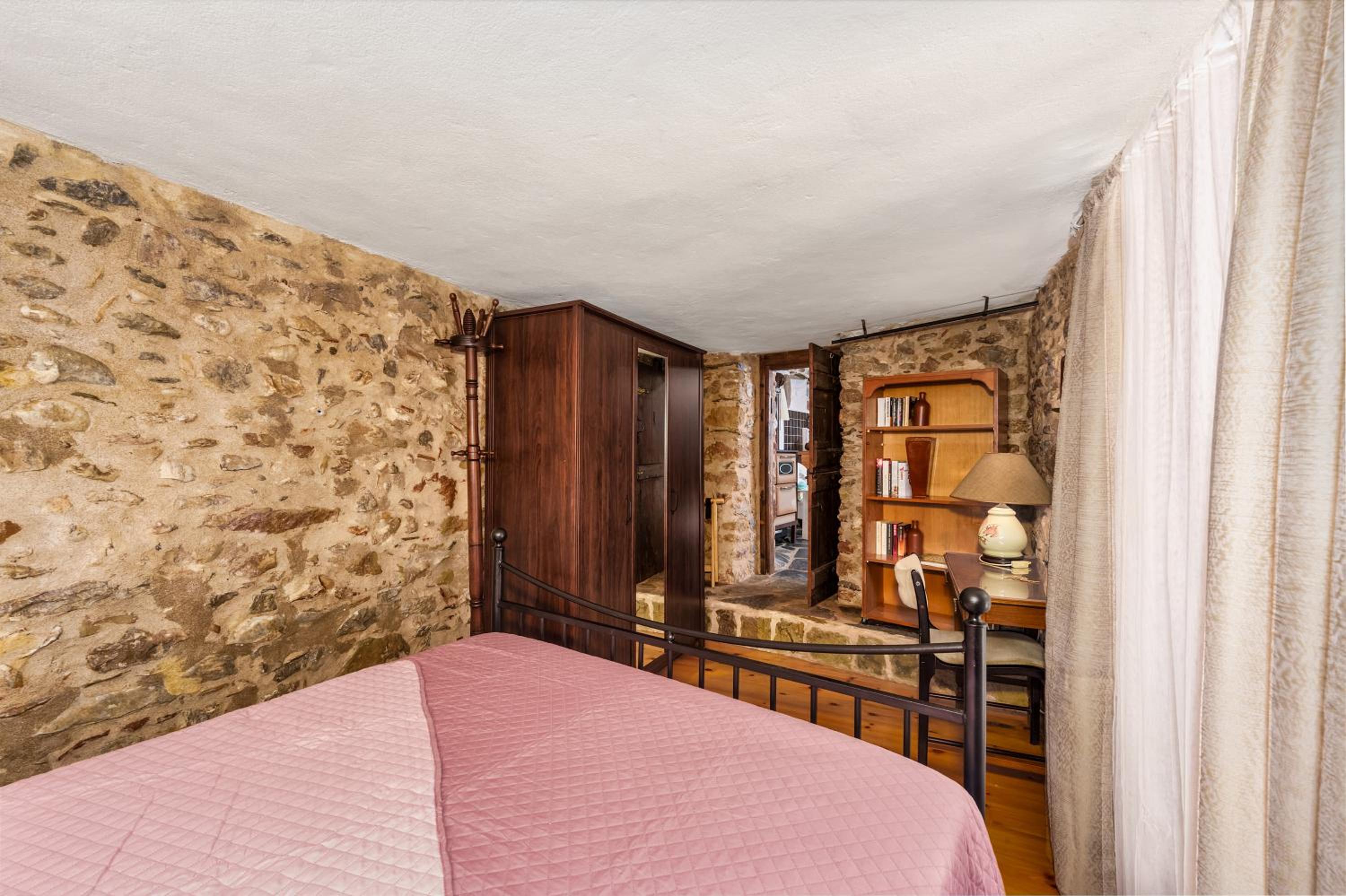 Two-Bedroom House photo 2
