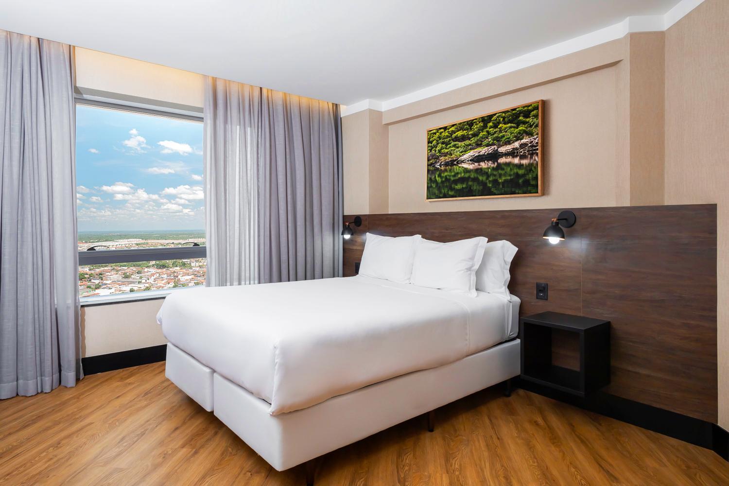 Queen Room with City View photo 3