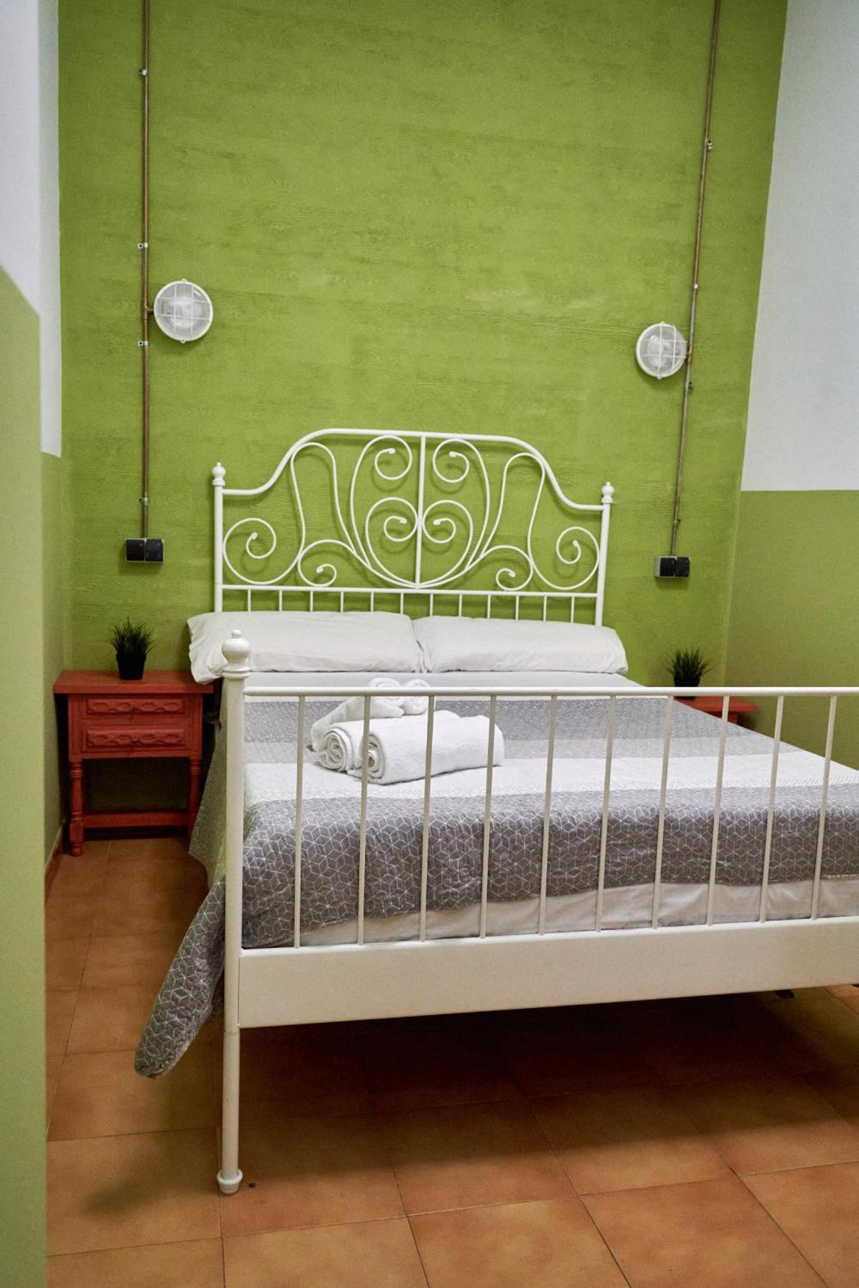 Habitación Doble con Baño Privado