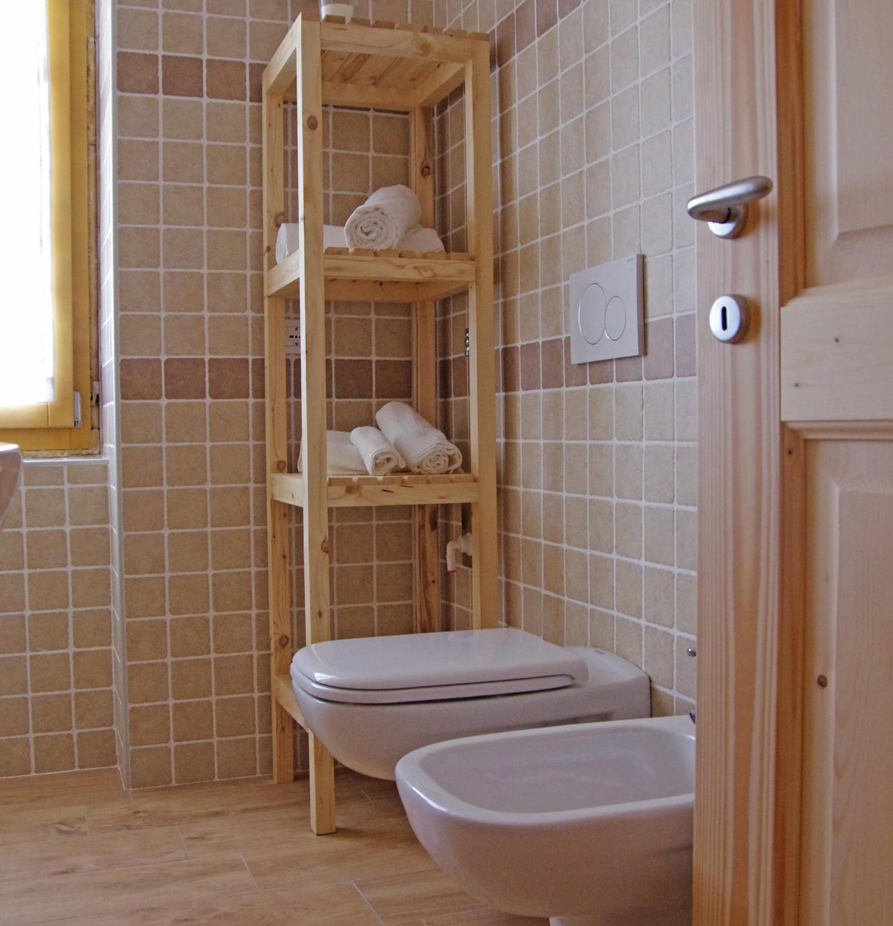 Family Room with Private Bathroom photo 3