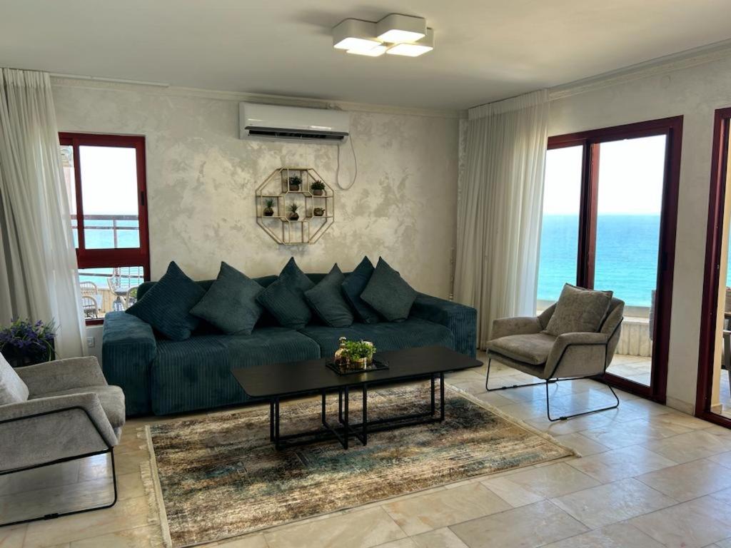 Apartment With Sea View photo 1