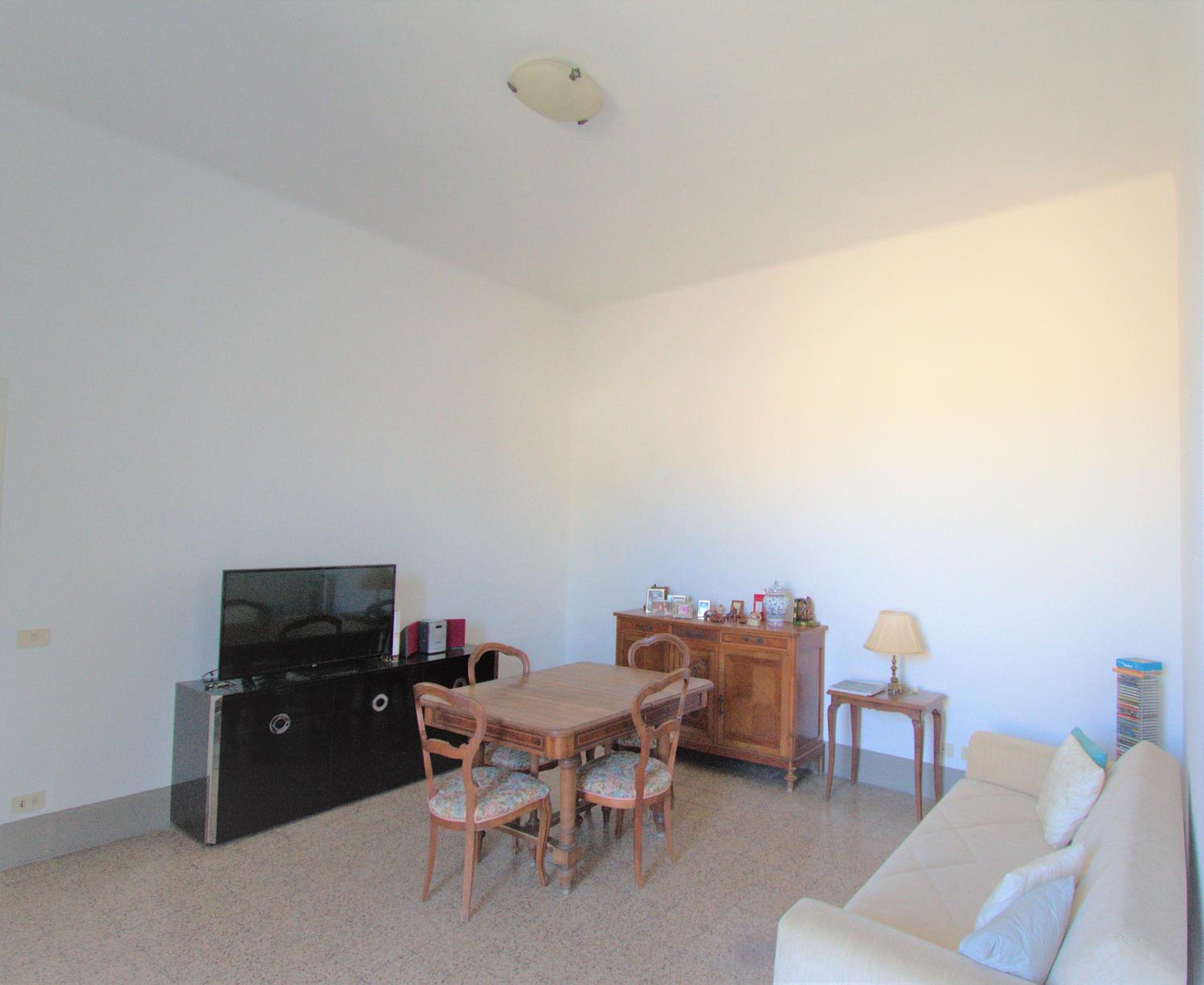 Villa photo 3