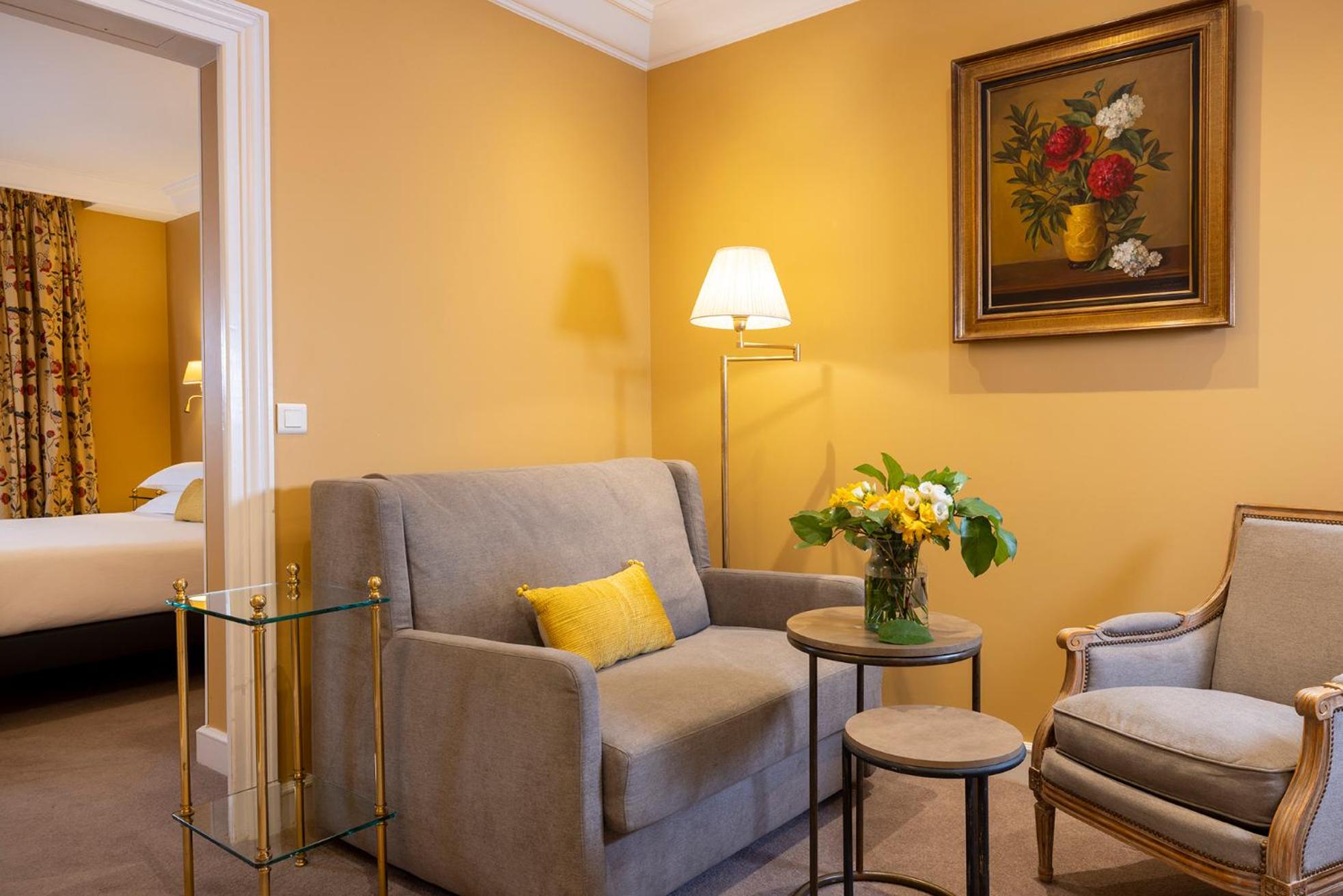 Suite - Photo 4