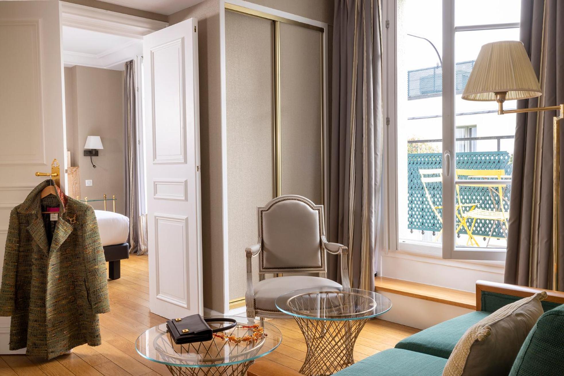 Suite - Photo 8
