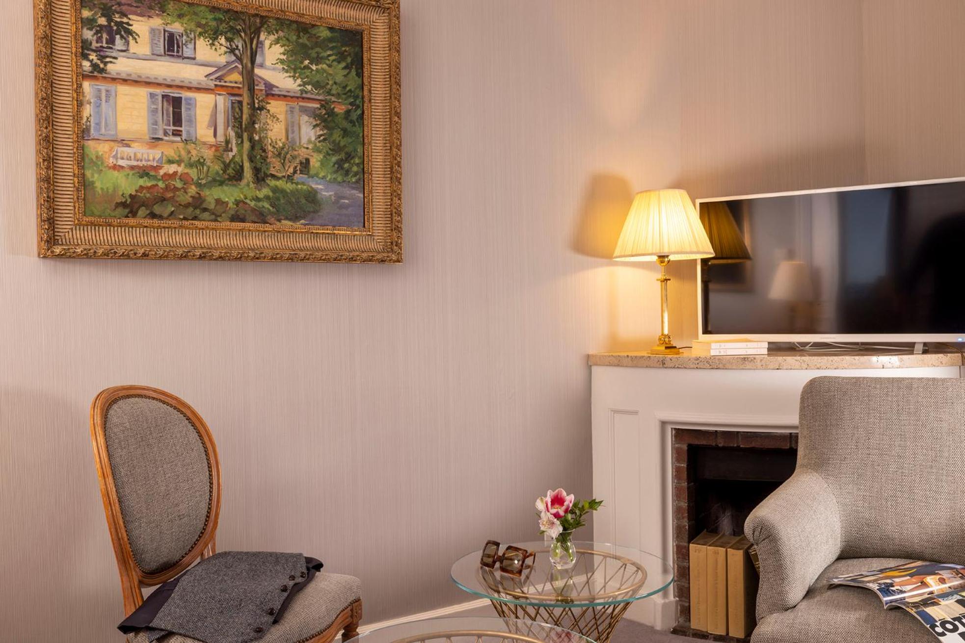 Suite with Terrace with Eiffel Tower View - Photo 7