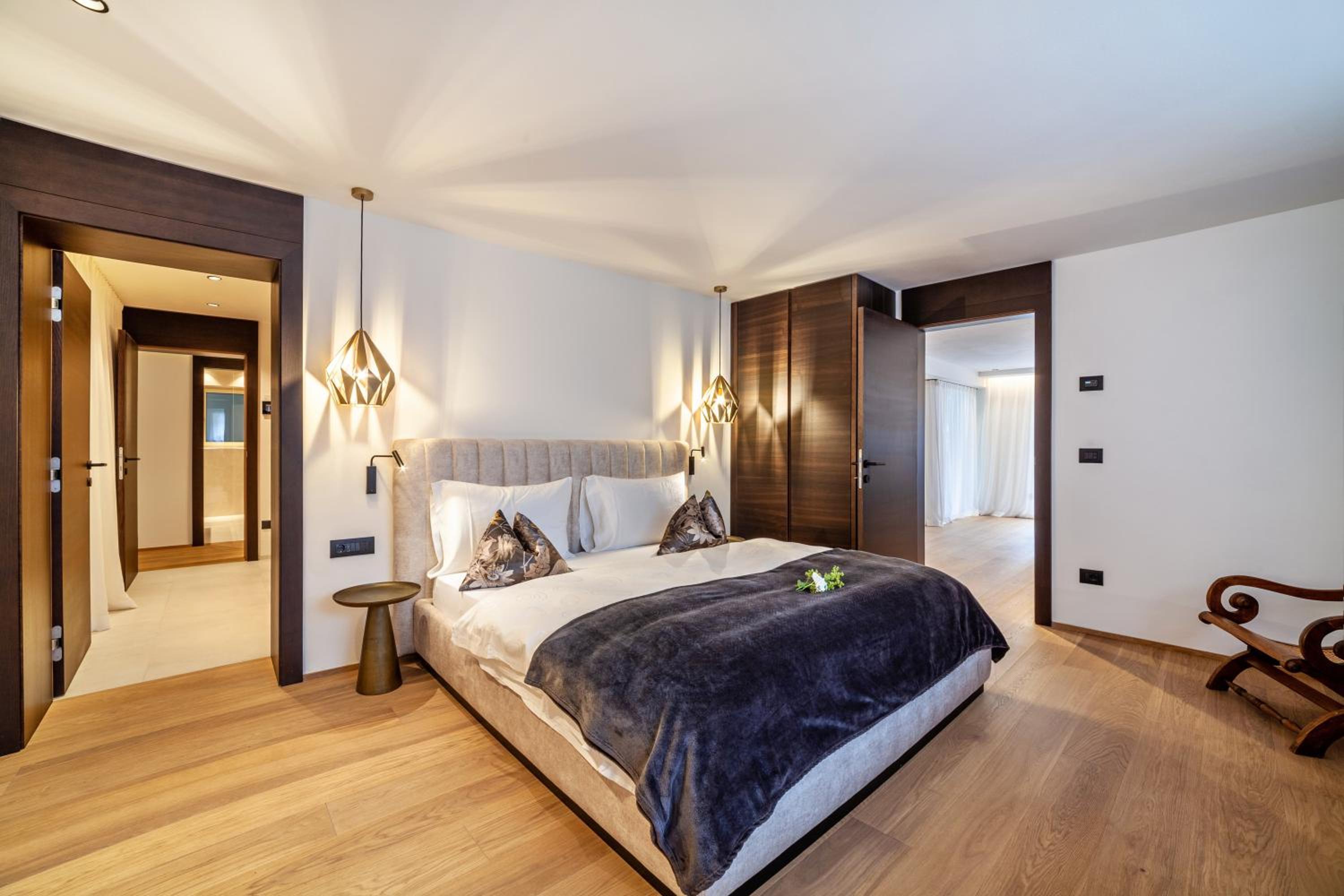 Two-Bedroom Deluxe Apartment with Balcony photo 3